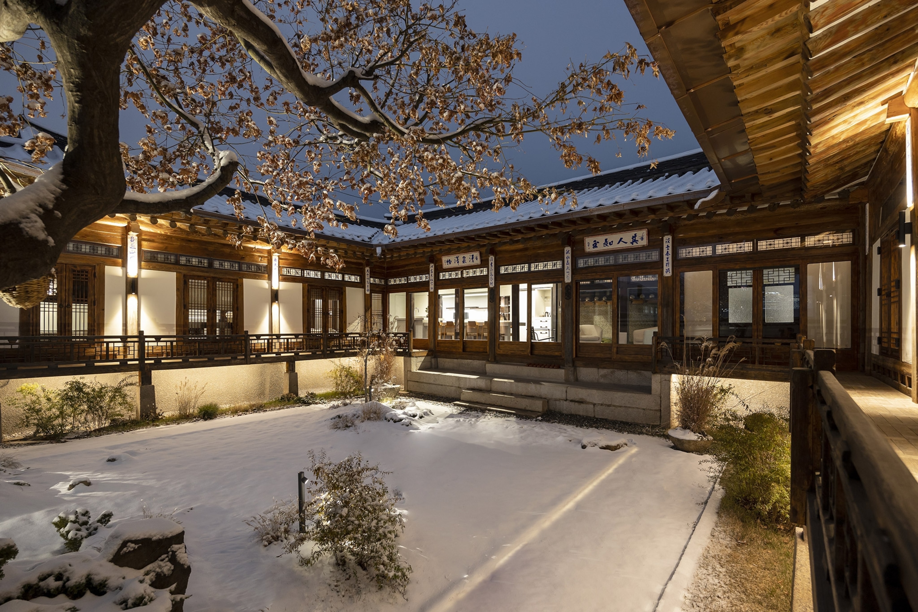 The snowy courtyard of Blue Jae, one of Nostalgia's house hotels.