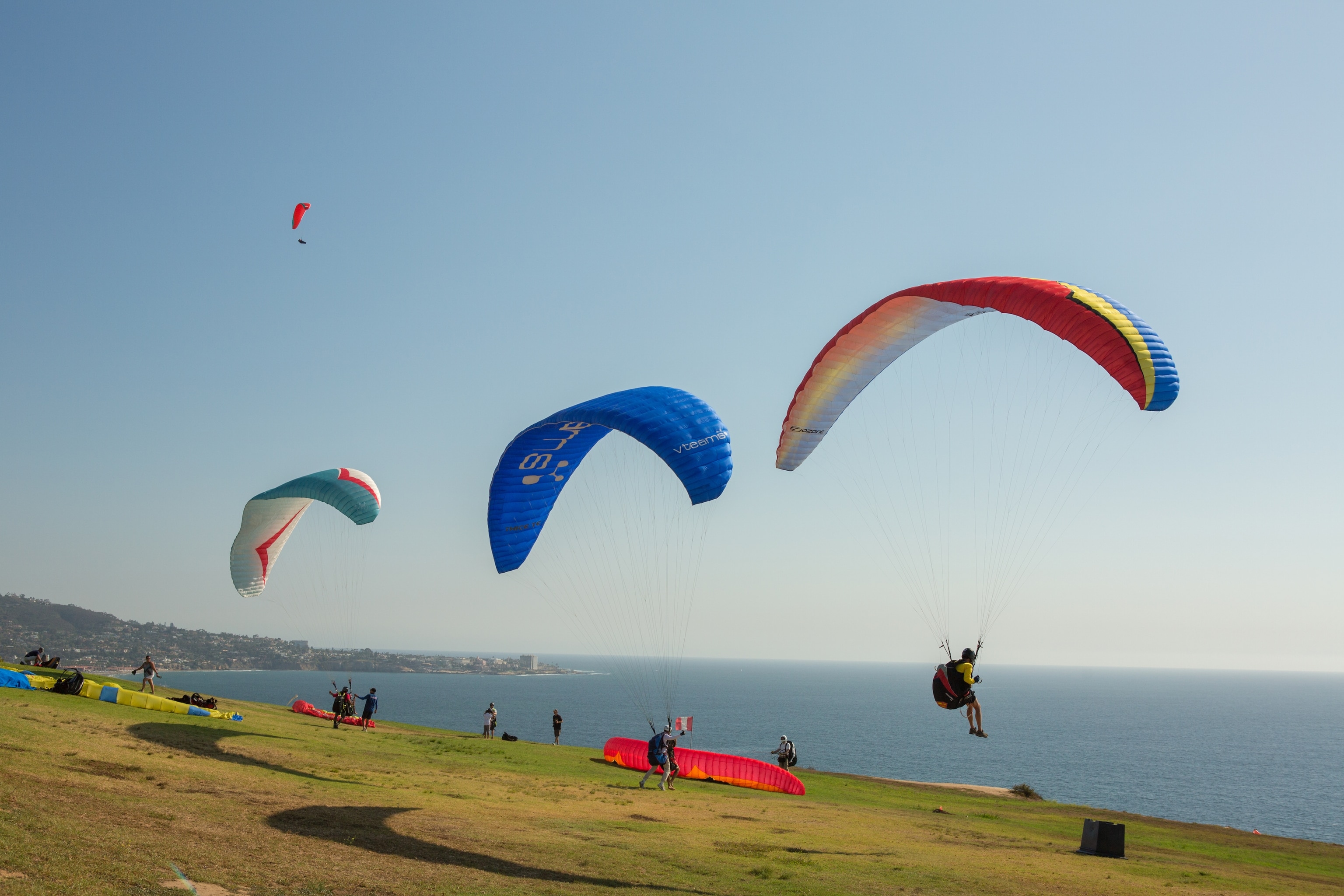 paragliders in San Diego CA