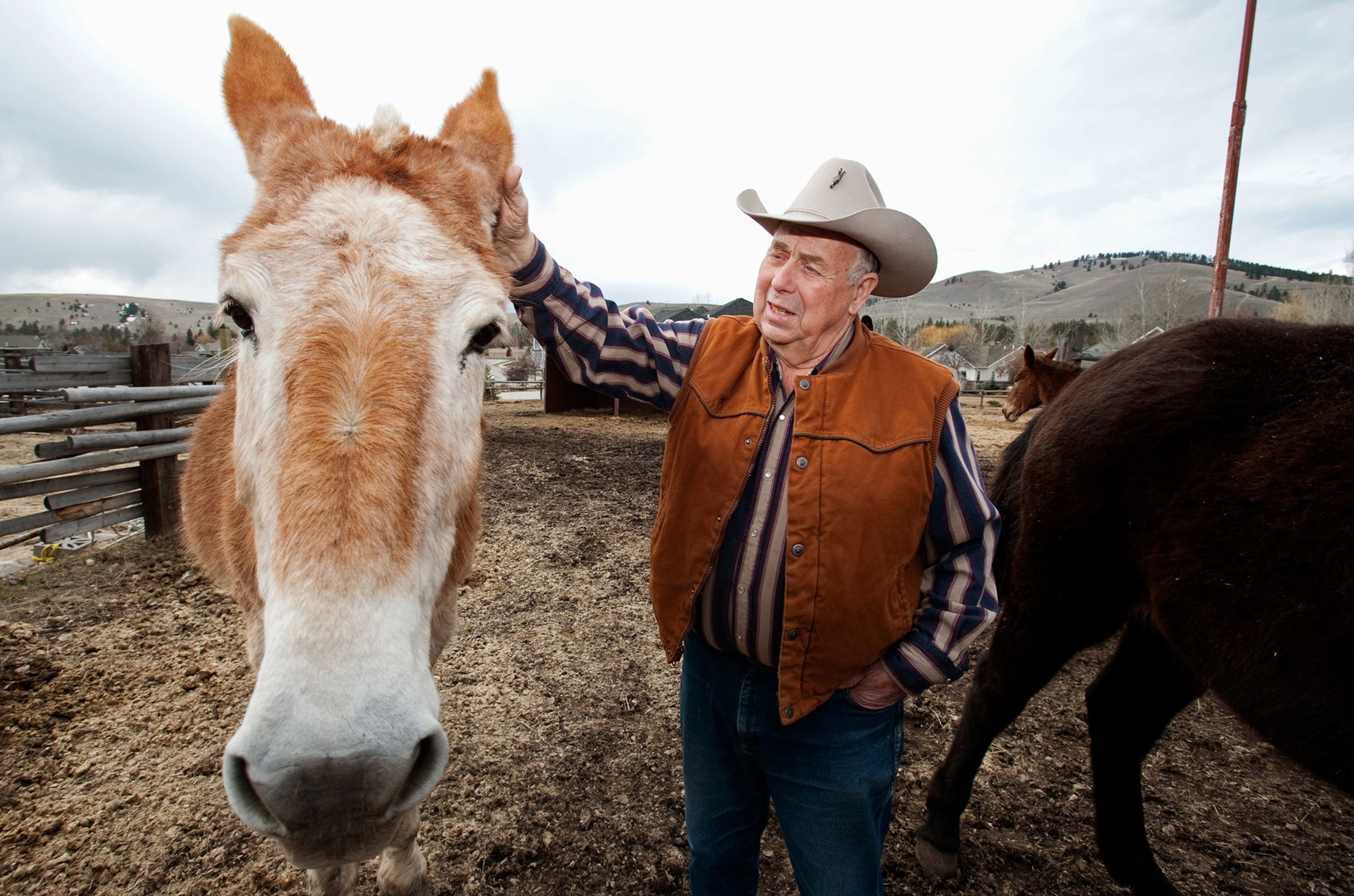 Smoke Elser with his horse