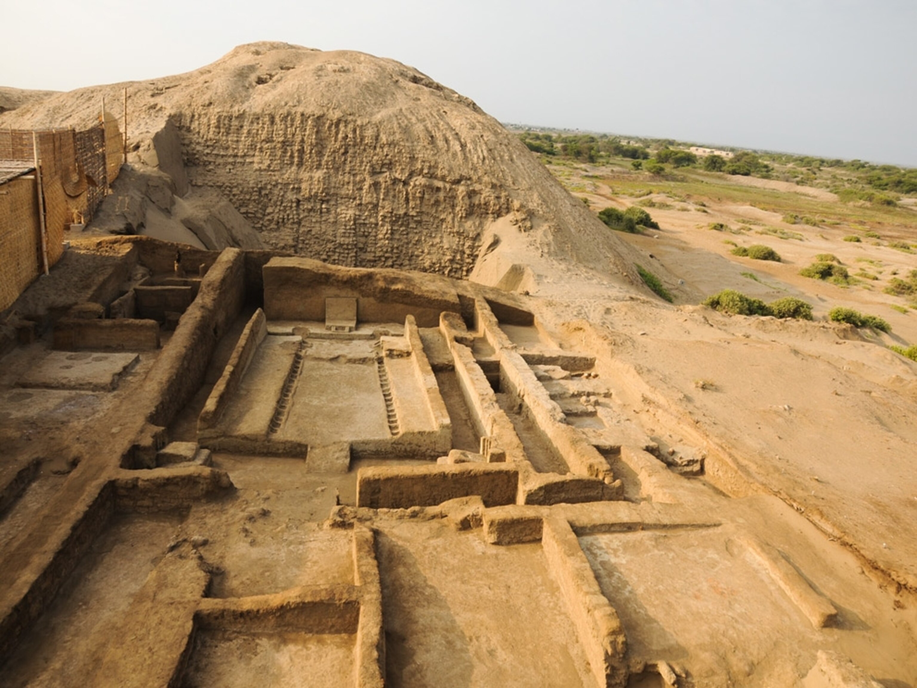 Picture of newfound Naylamp temple in Peru