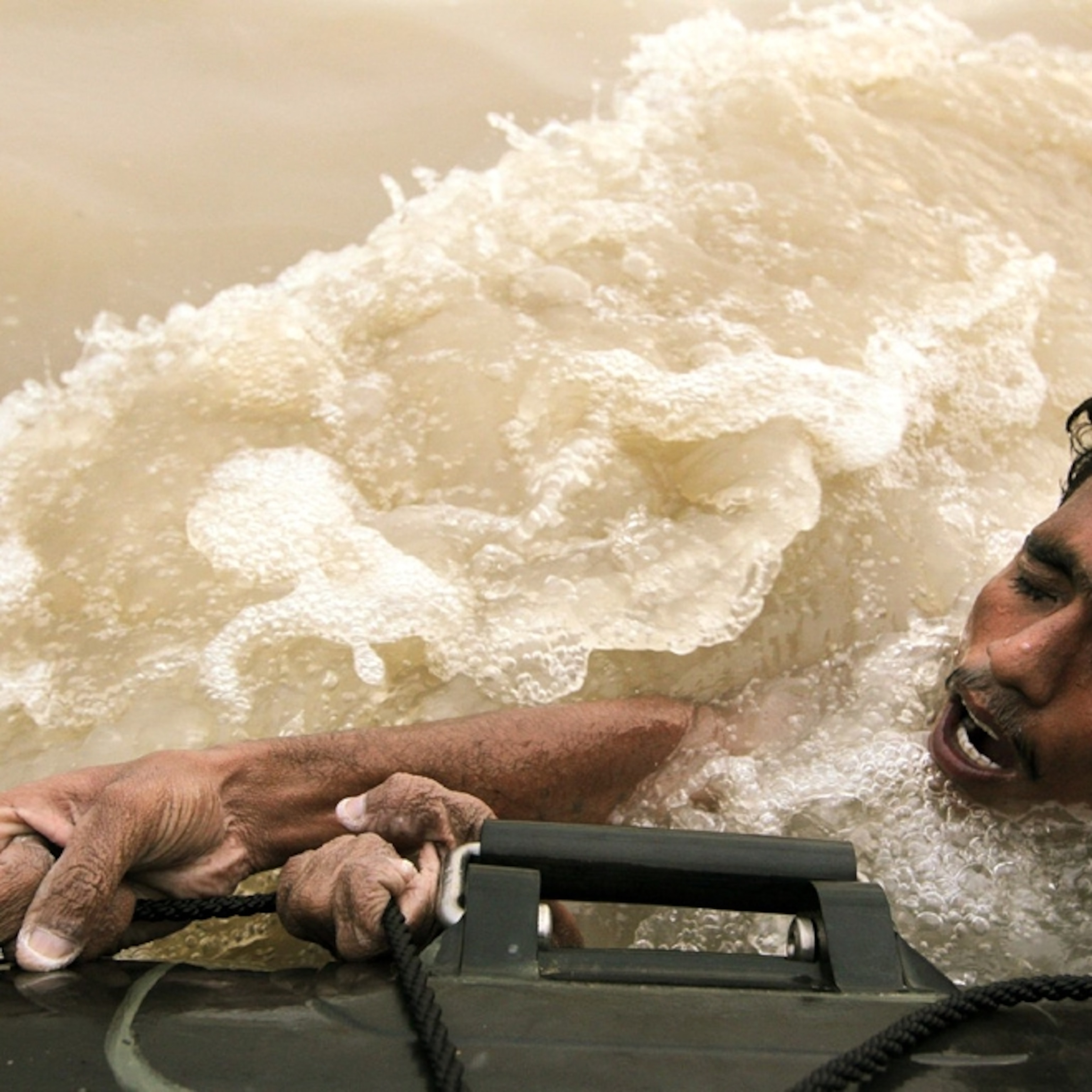 Photos 10 A Watershed Year For Floods Droughts