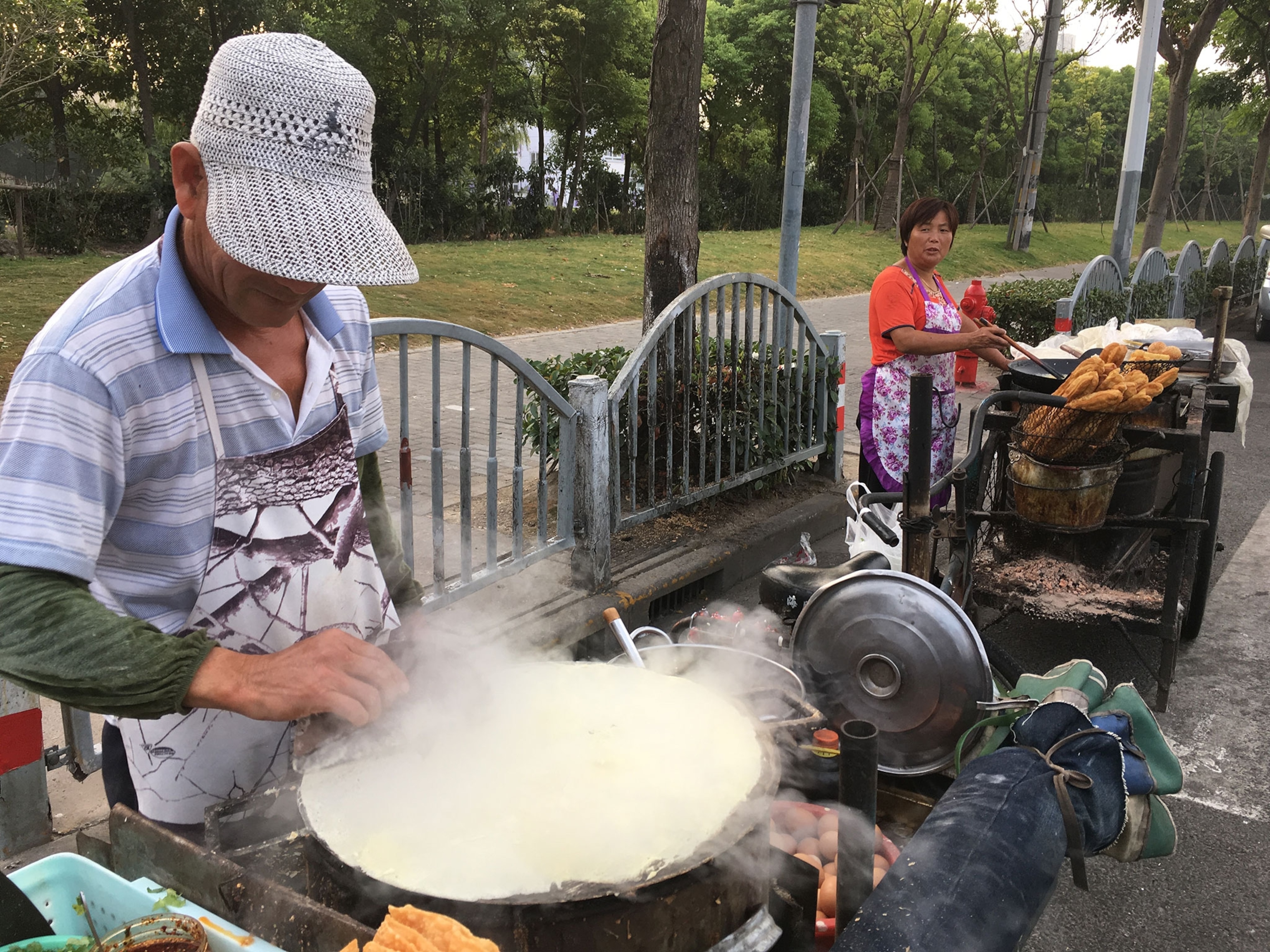 vendors making breakfast