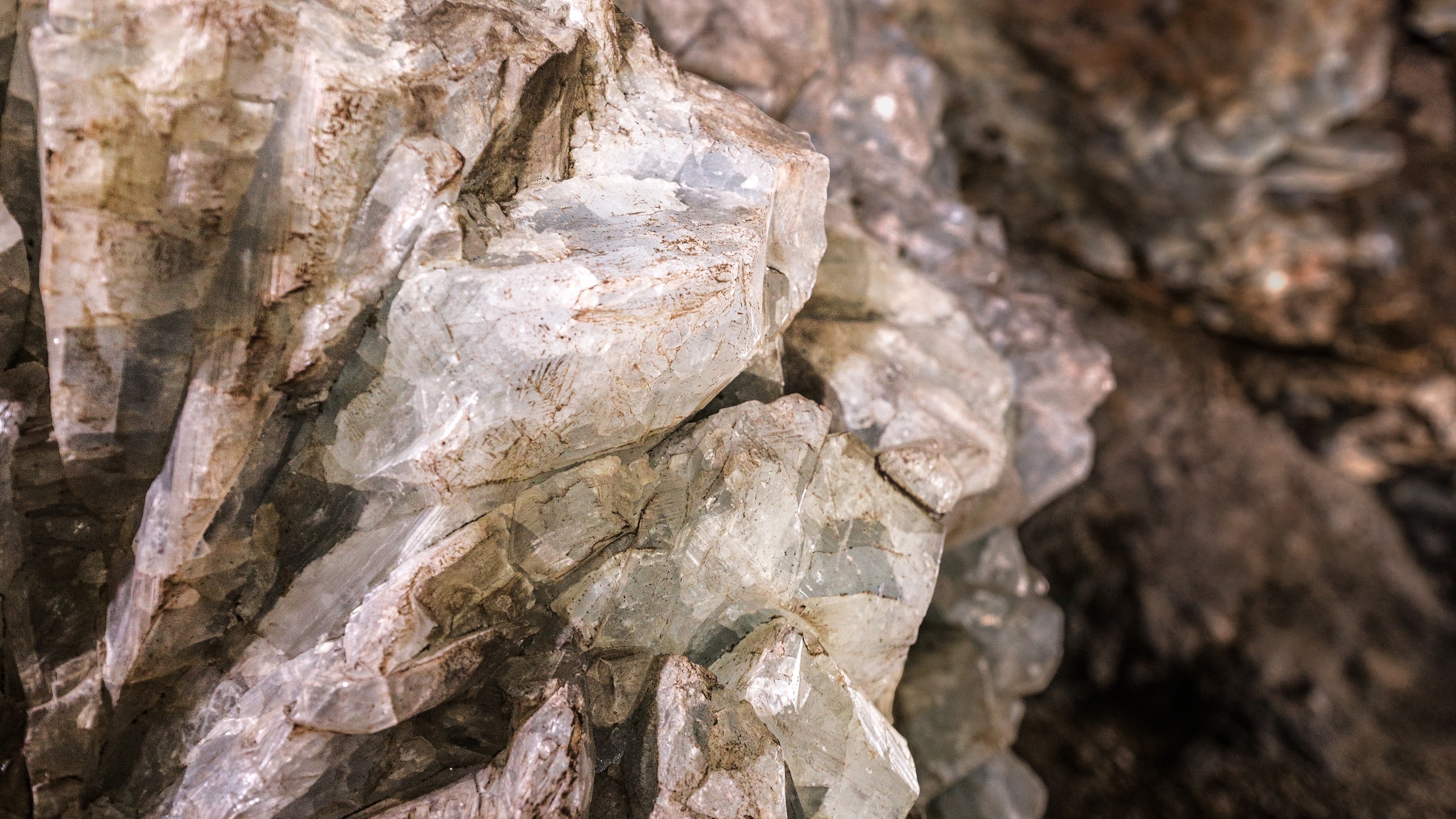 Inside the Geode as Big as a Garage