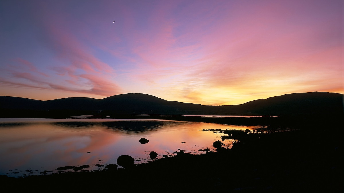 The otherworldly magic of kayaking in Ireland—at night