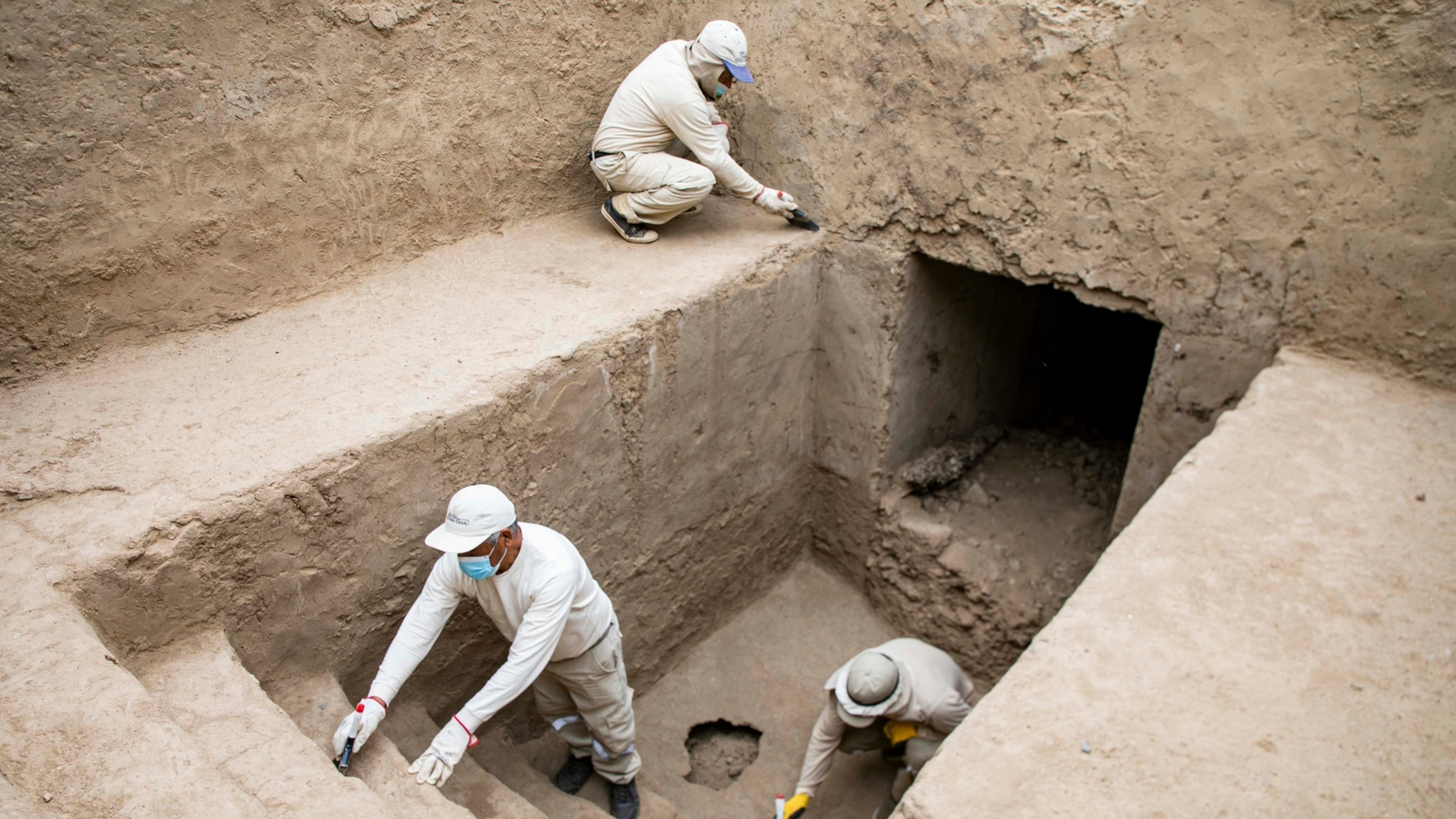 Unlooted Tombs Shed Light on the Incan Empire's Greatest Rivals