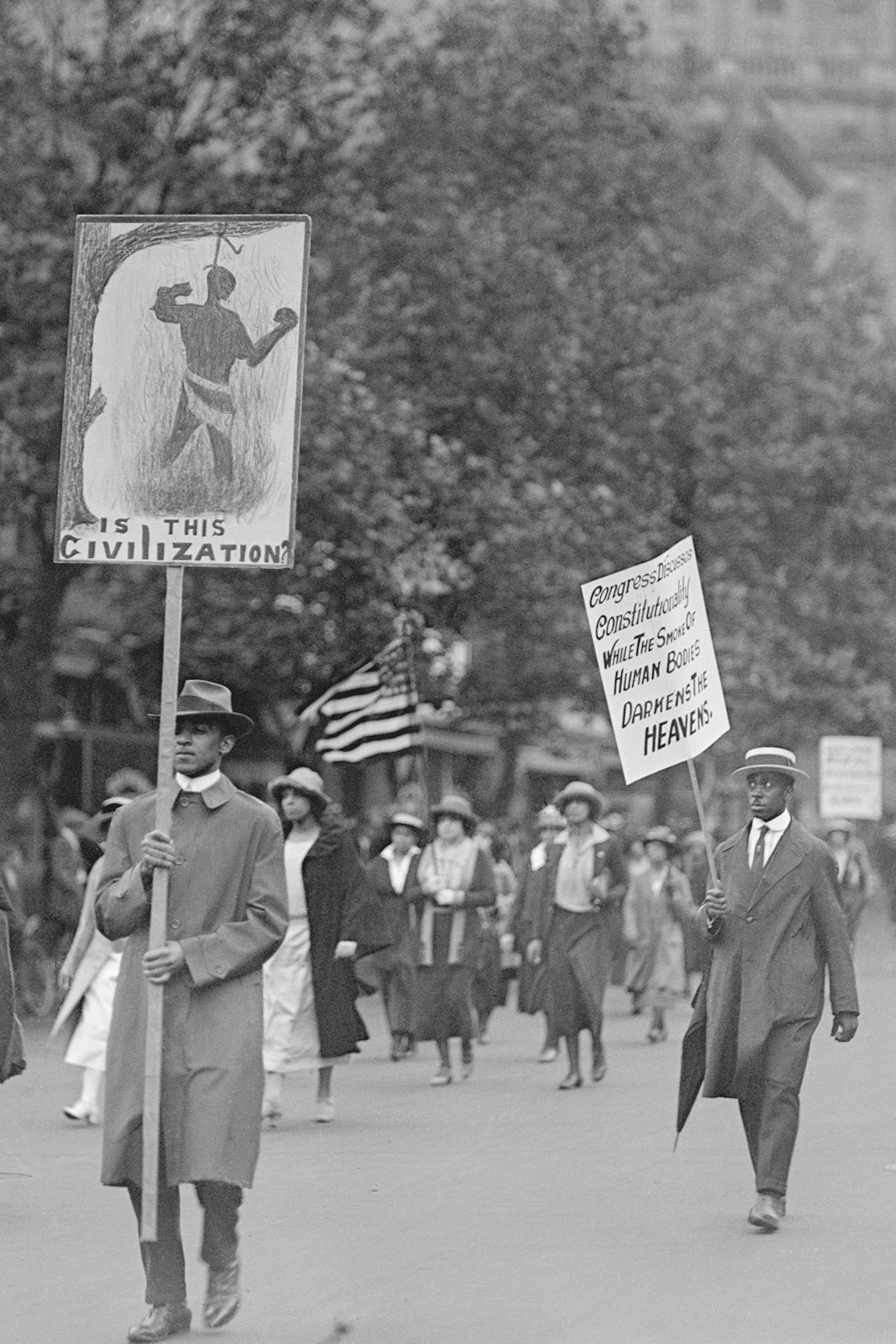 lynching photos women