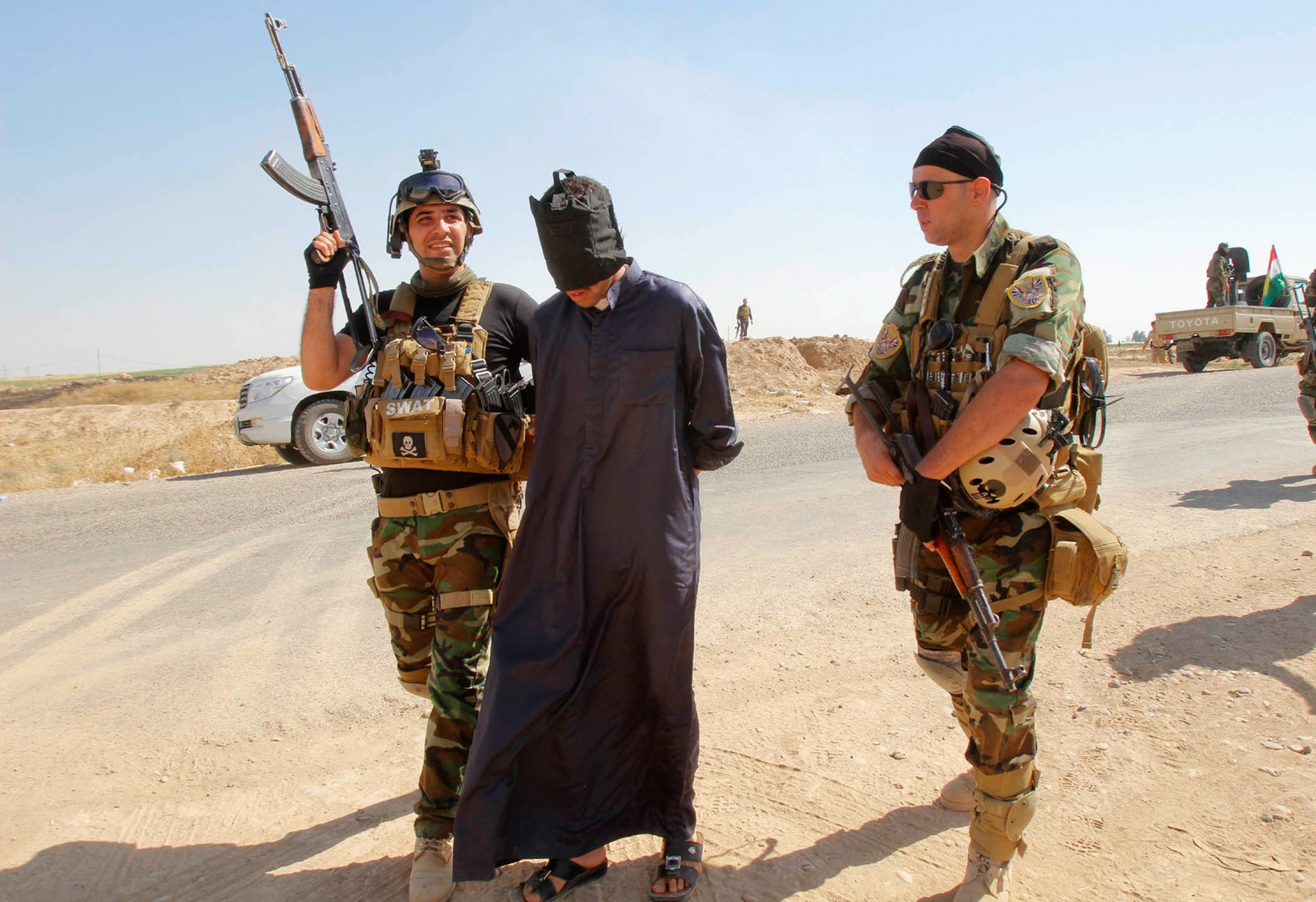 Iraqi Shiite tribal fighters.