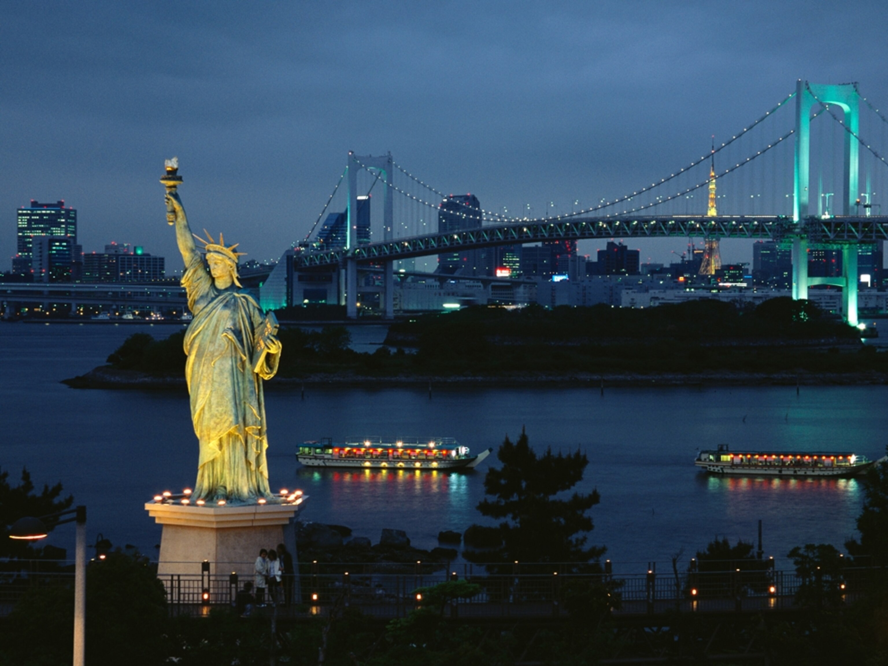 Statue of Liberty replica