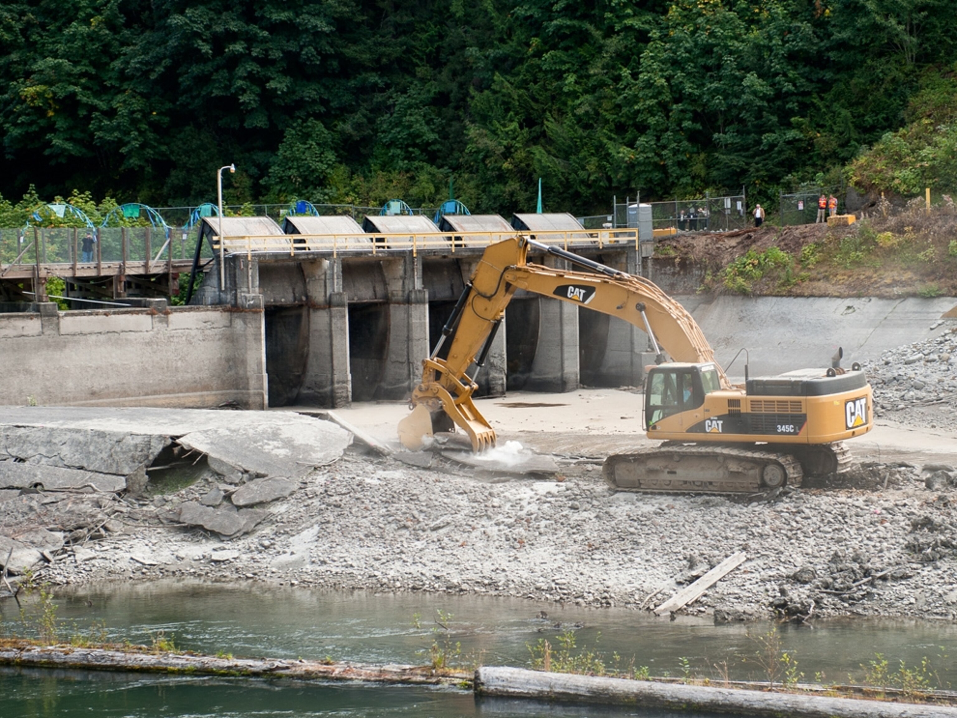 The Elwha Dam is removed.