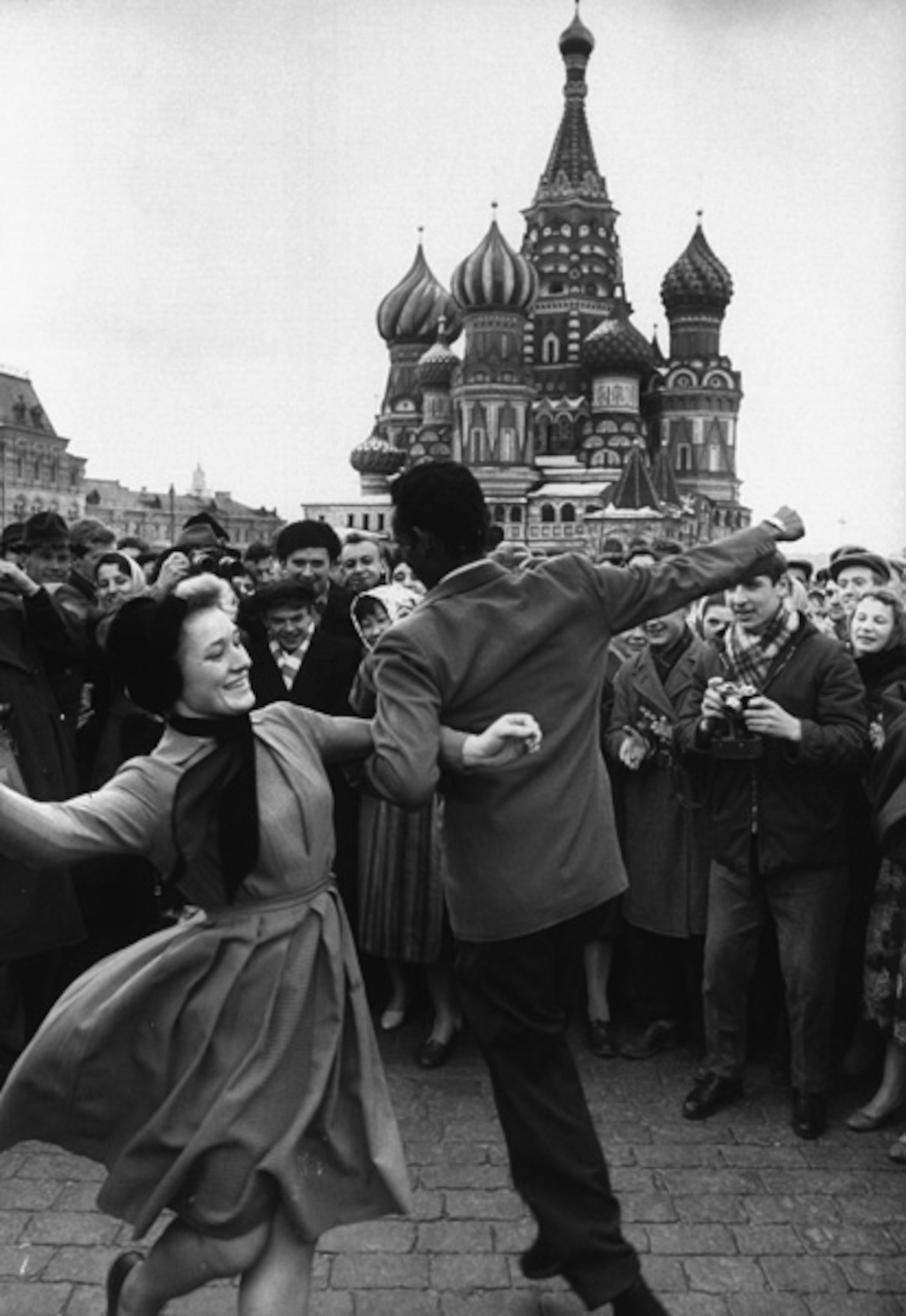 Yuri Gagarin picture: People in Moscow dancing in Red Square