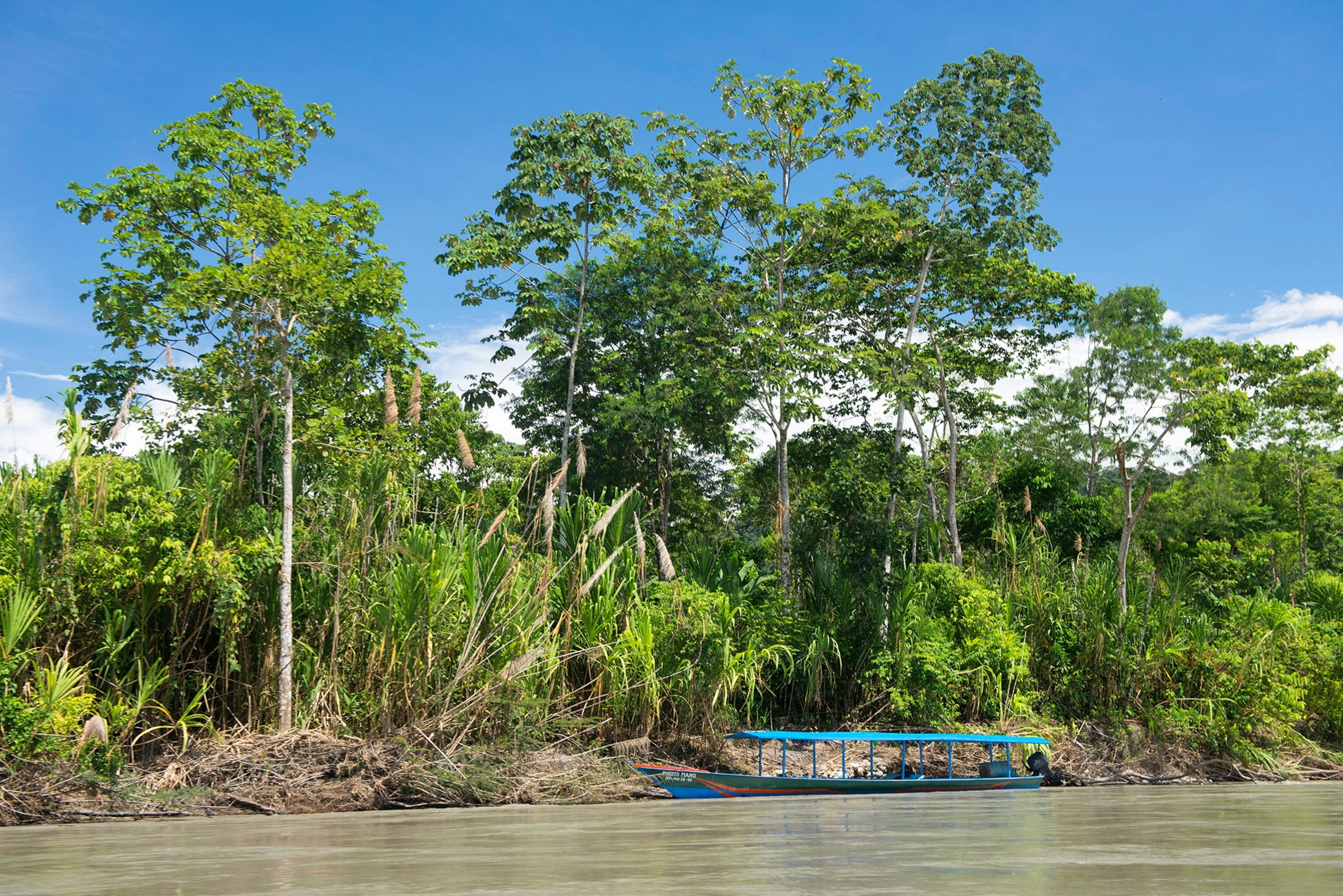 a boat in madre de dios