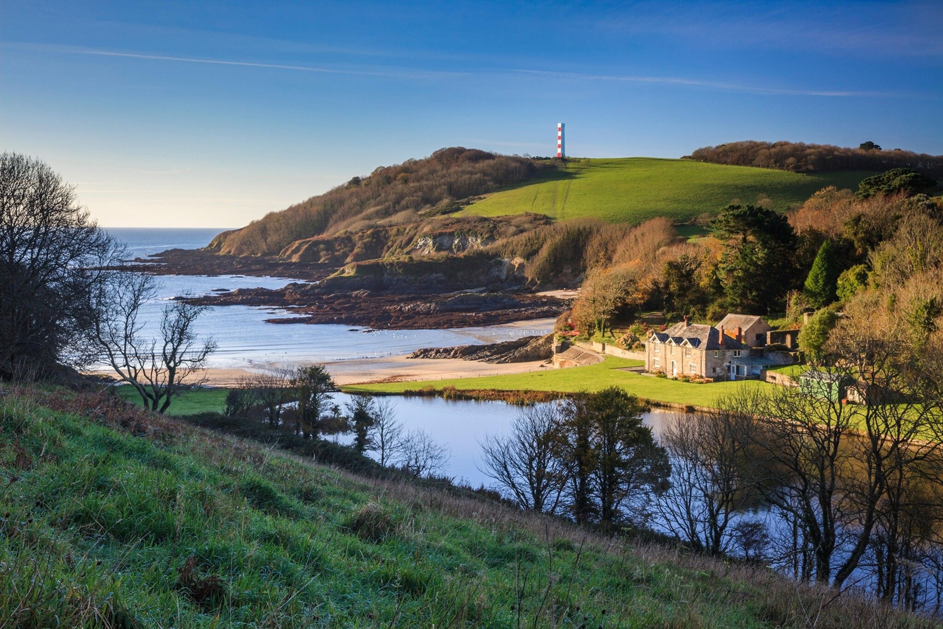 You can get an intimate feel for Daphne du Maurier’s wild Cornwall in the small port town of Fowey.