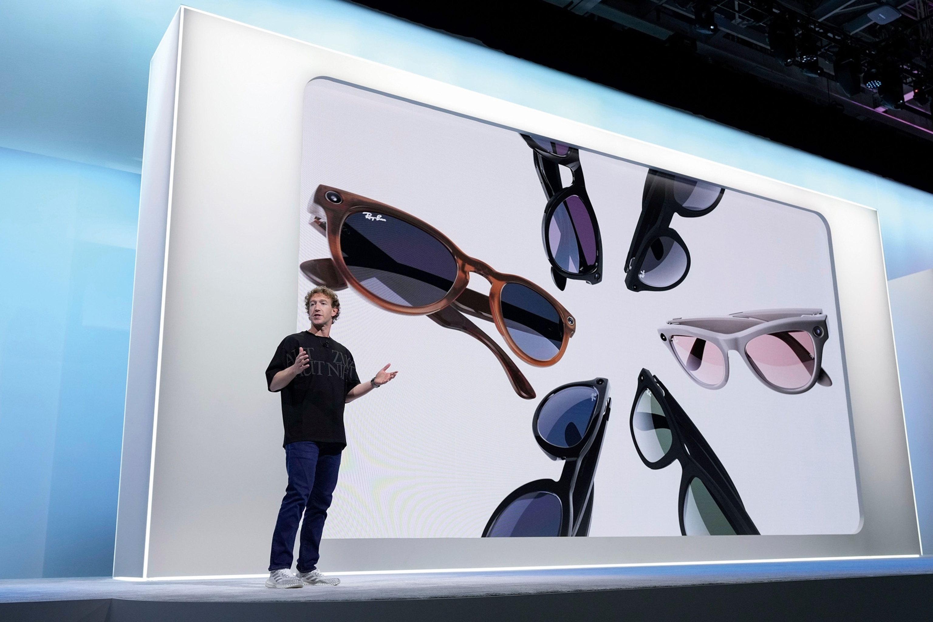 Meta has partnered with Ray-Ban