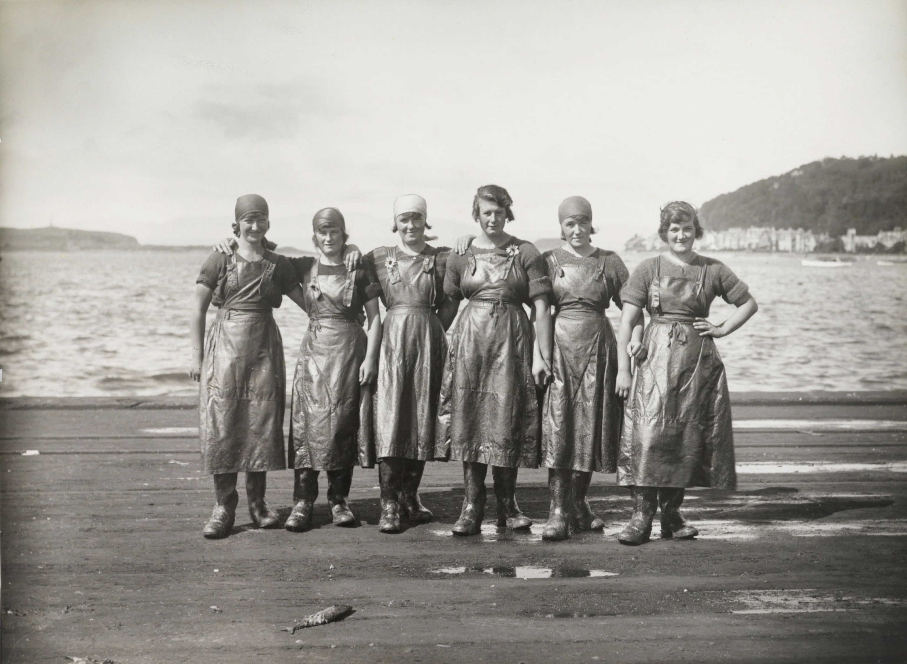 female fish workers in Scotland