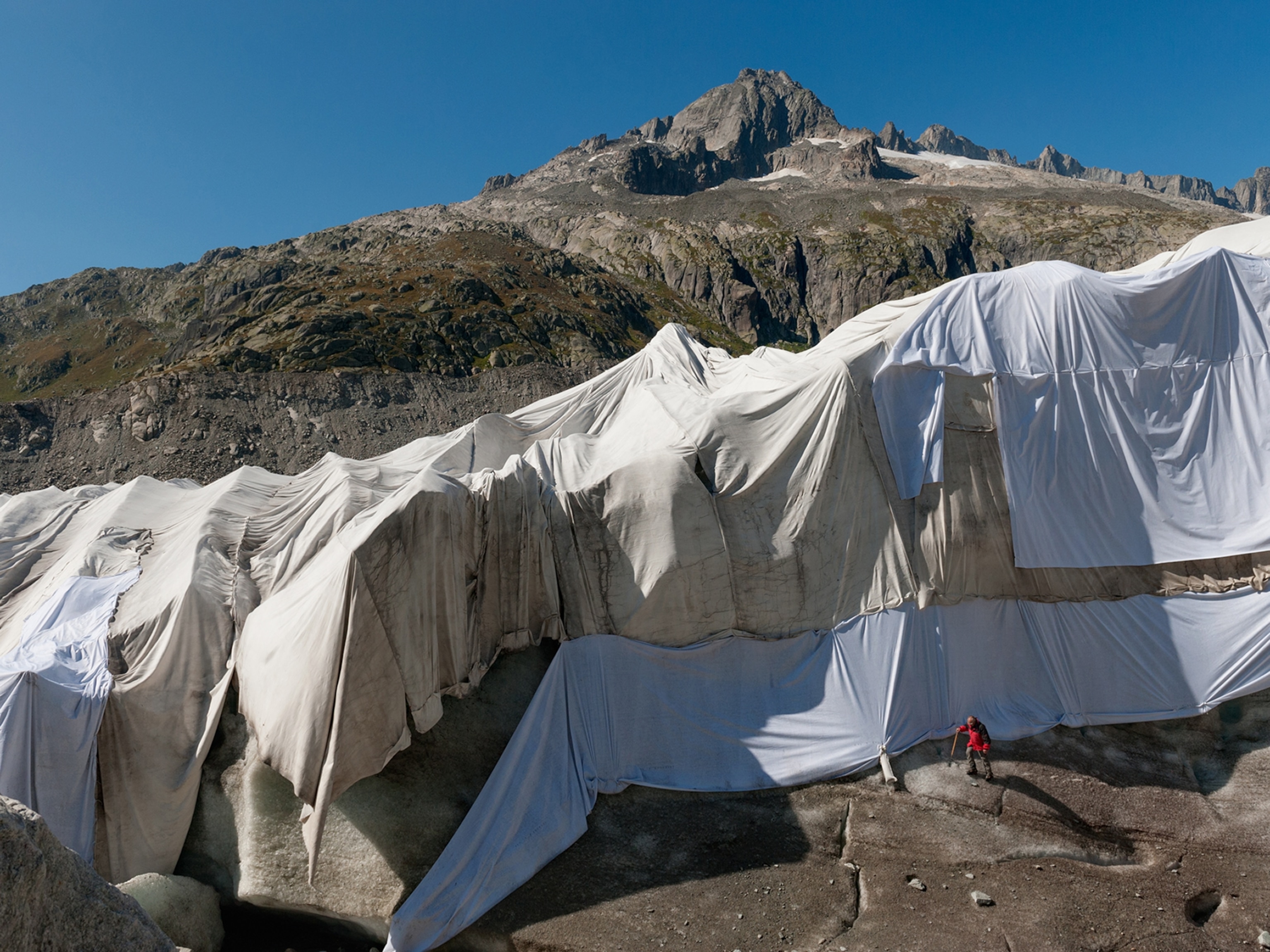 the Rhône ice tunnel