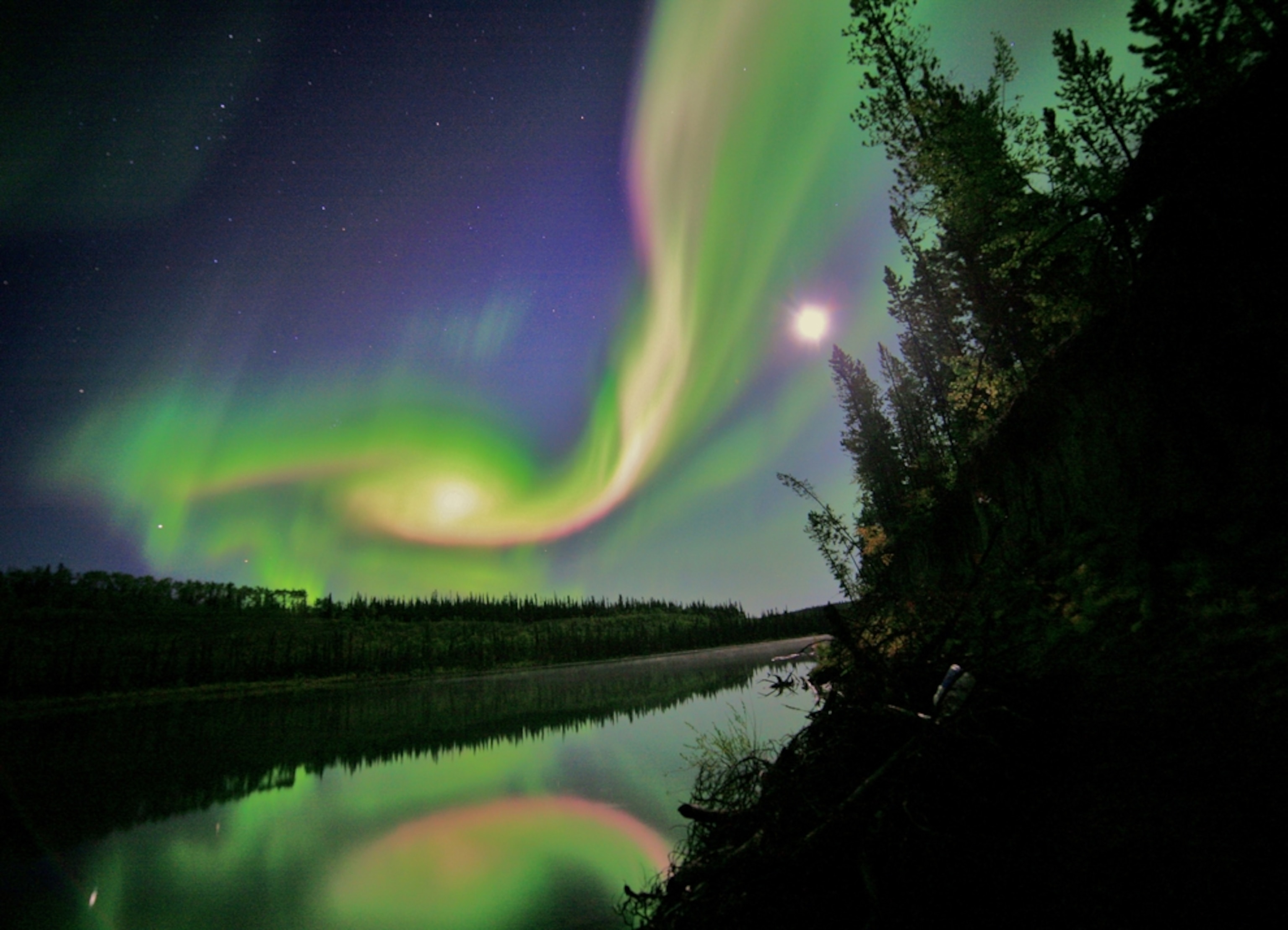 Aurora picture - Canada (due to solar flare)