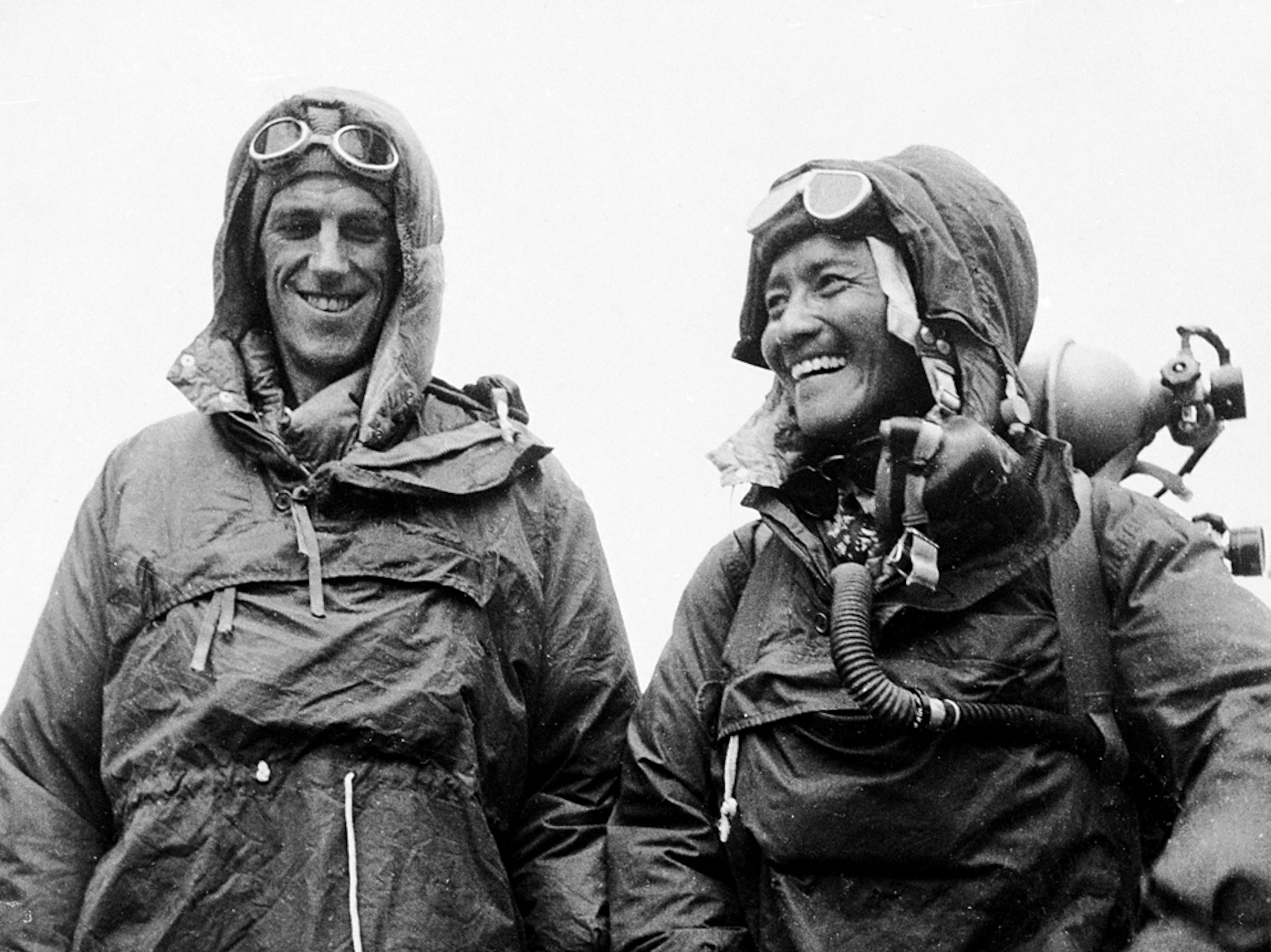 who were the first people to climb mount everest