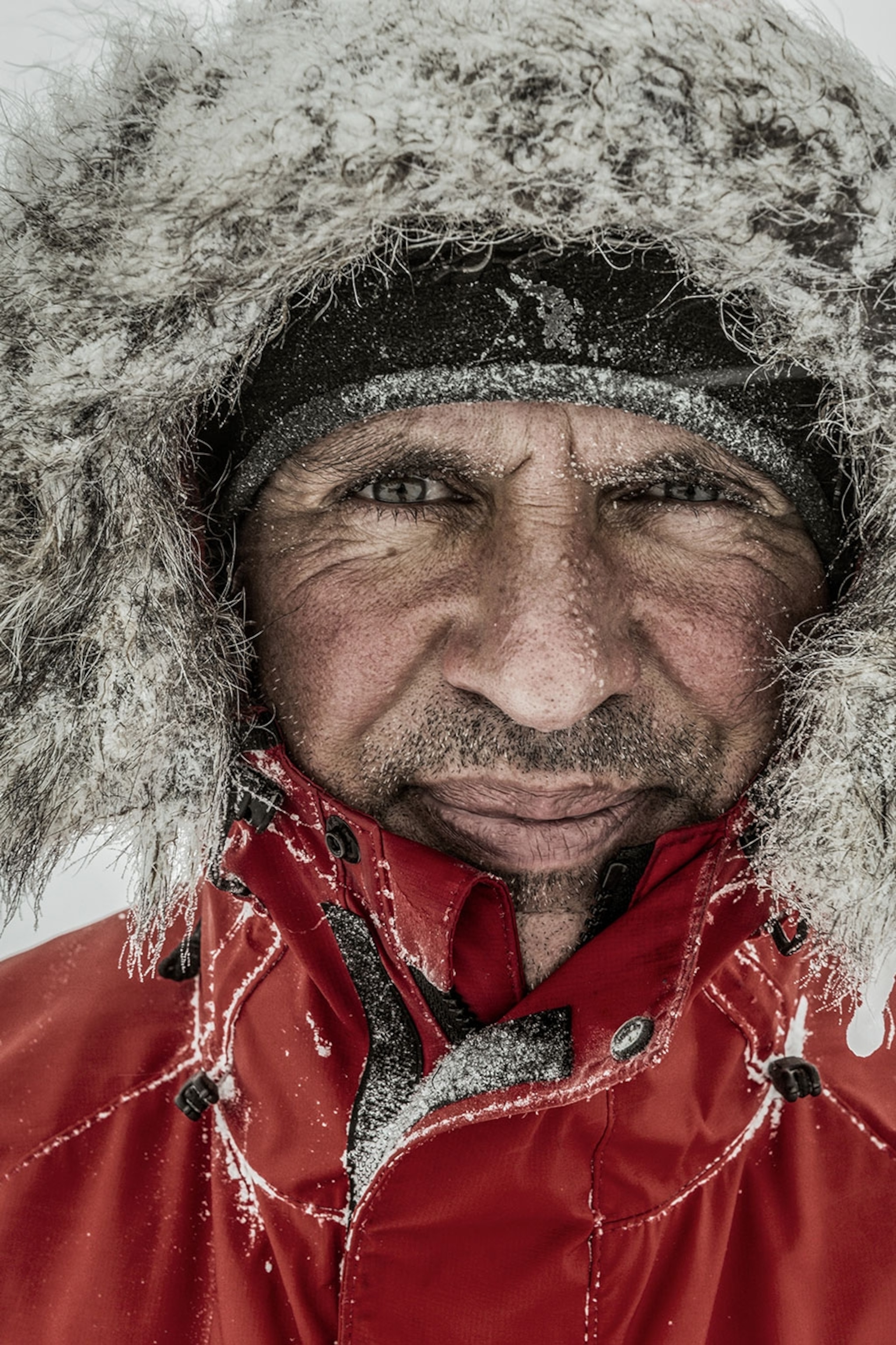 Colin OBrady and Lou Rud attempt first photo