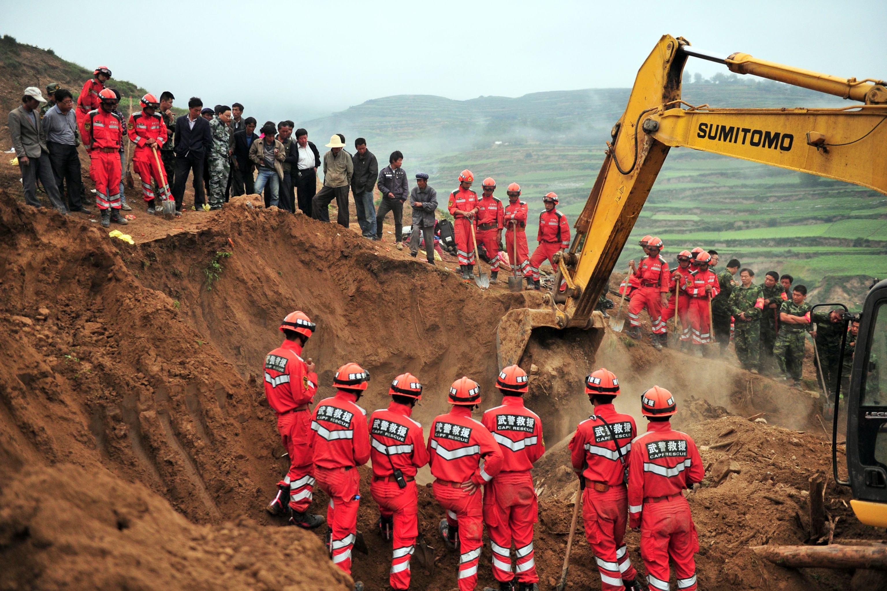 rescuers searching for survivors after the Chinese earthquake