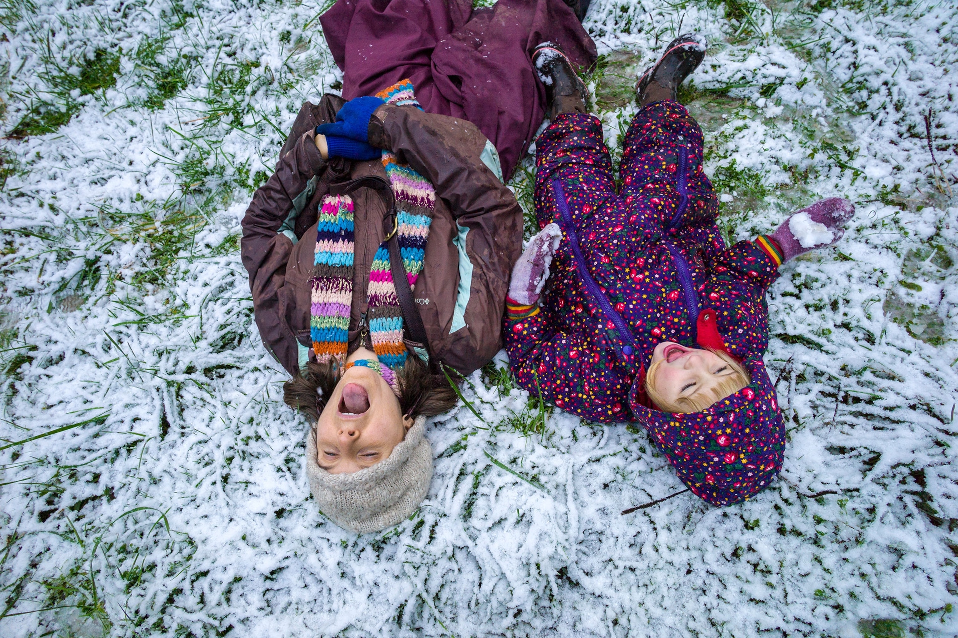 2 kids on playground