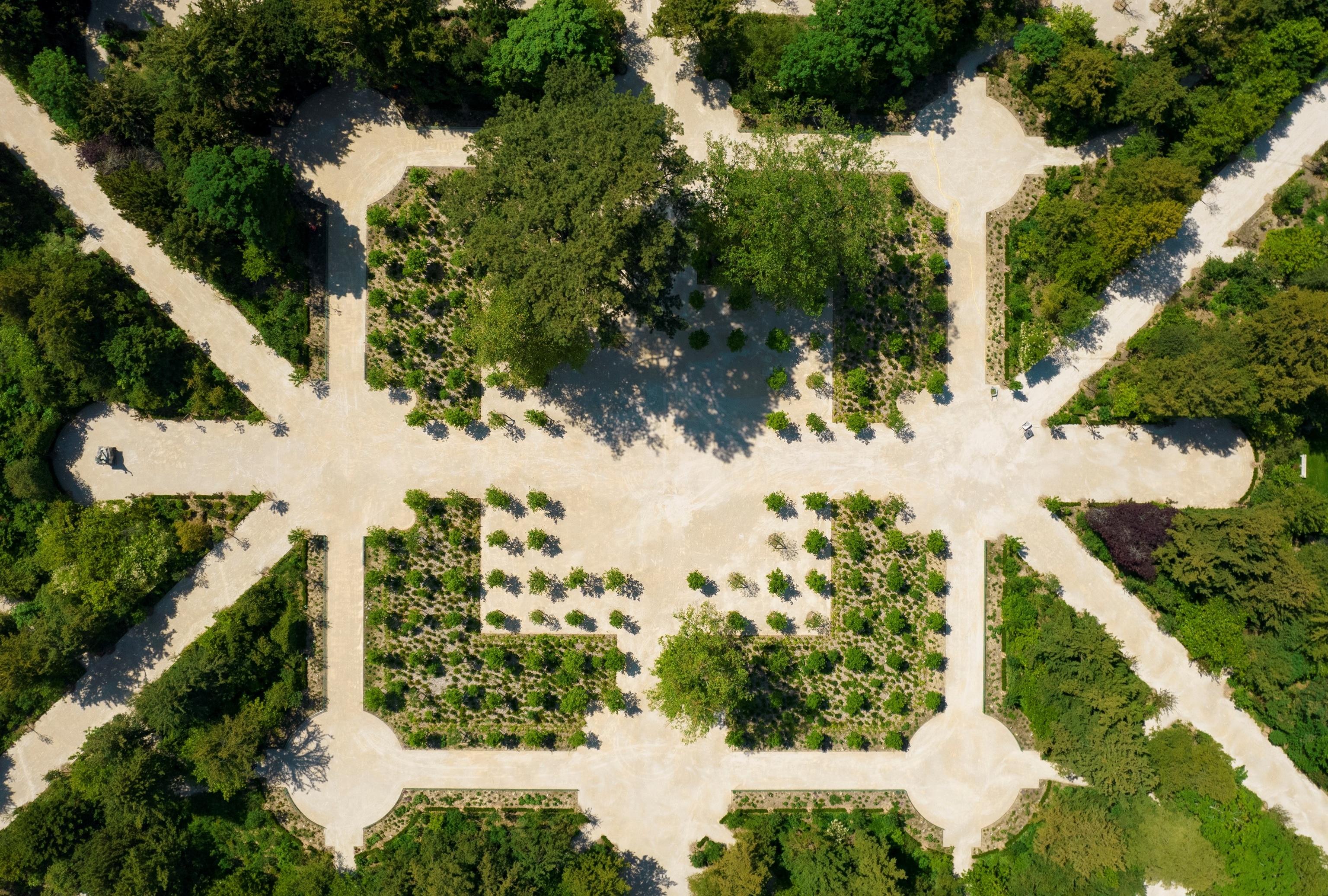 The global roots of Marie-Antoinette's secret garden | National Geographic