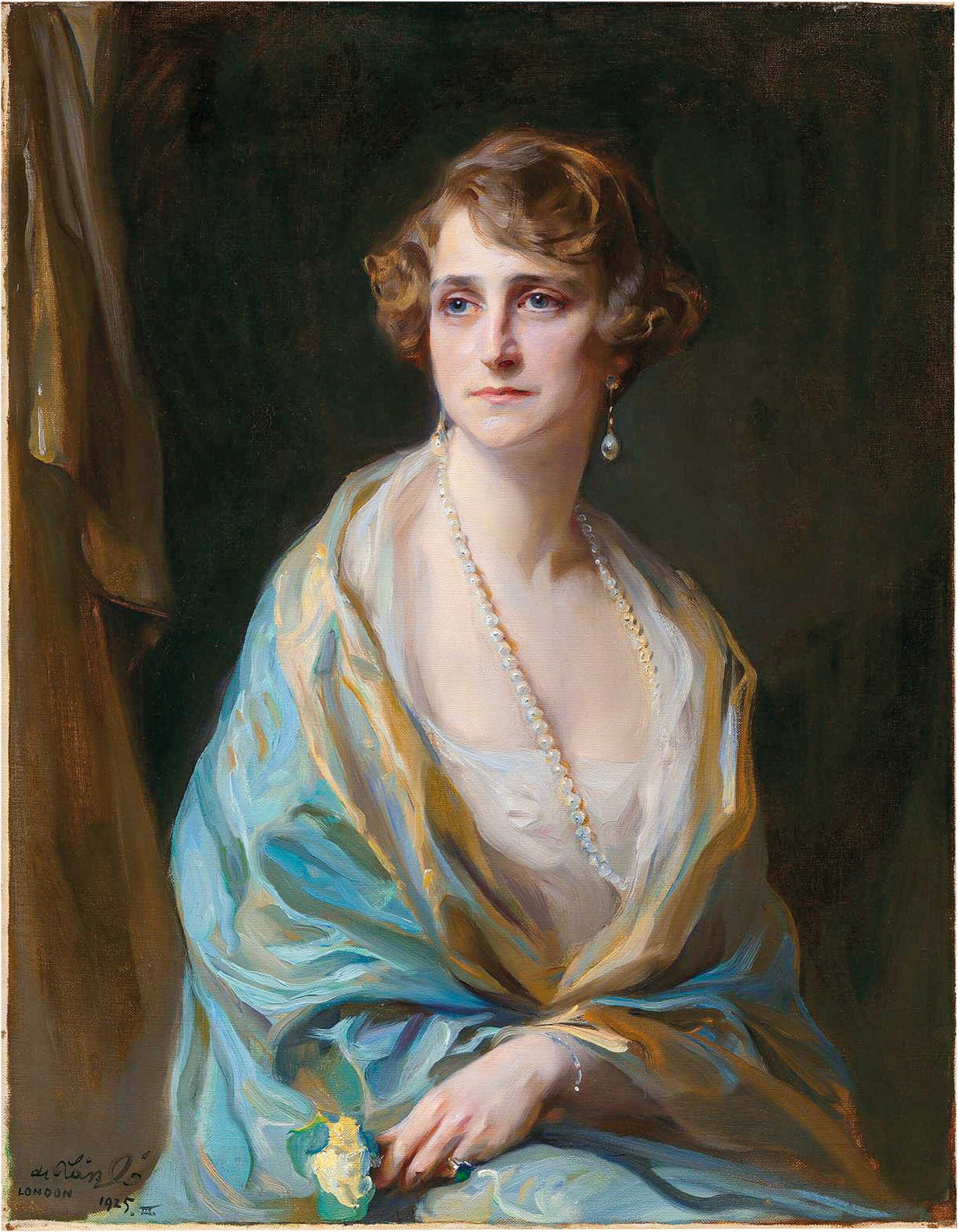 Image of an oil on canvas painting of Baroness Clarice de Rothschild.