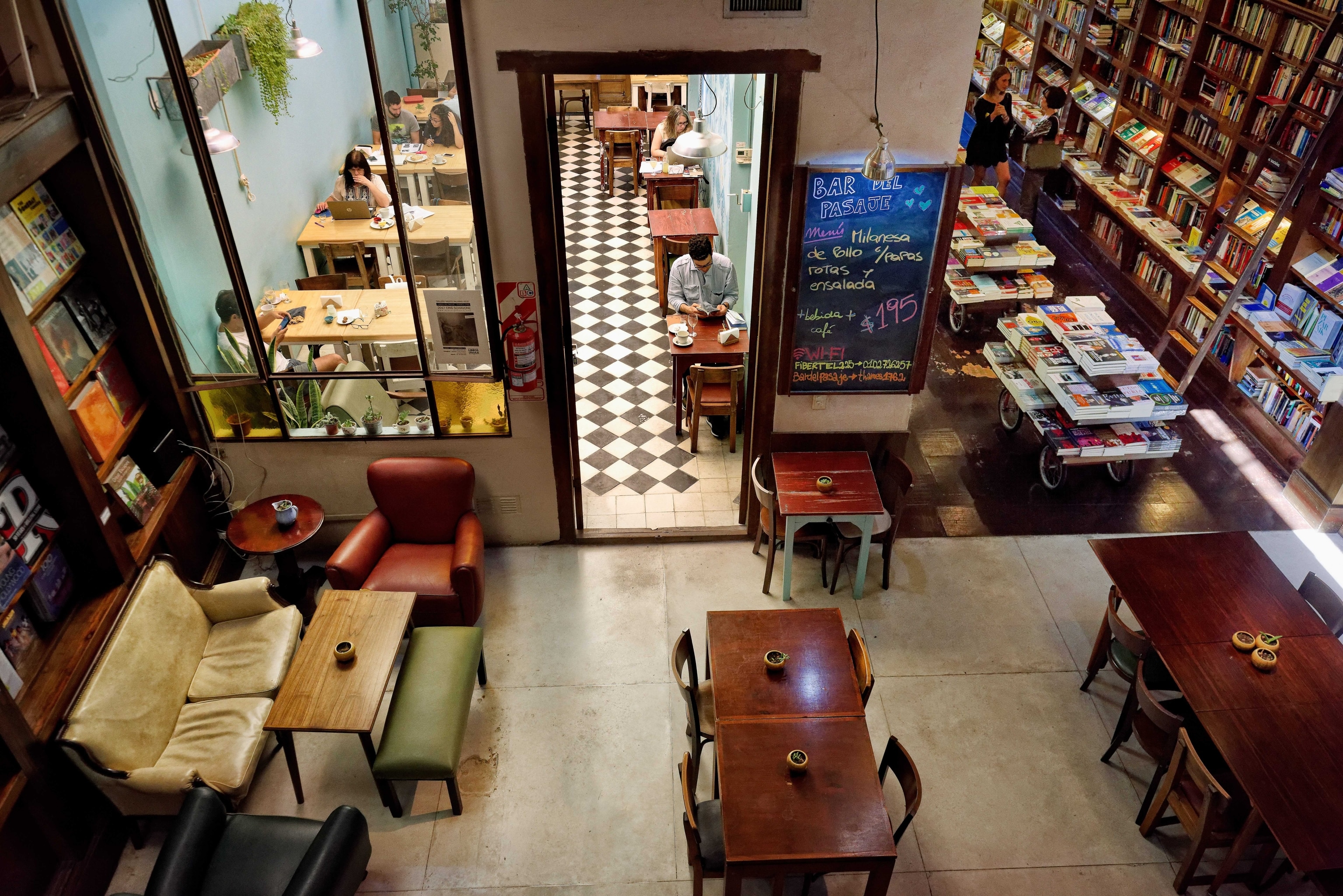 Libros del Pasaje regularly hosts book clubs, authors, and other book-focused events.