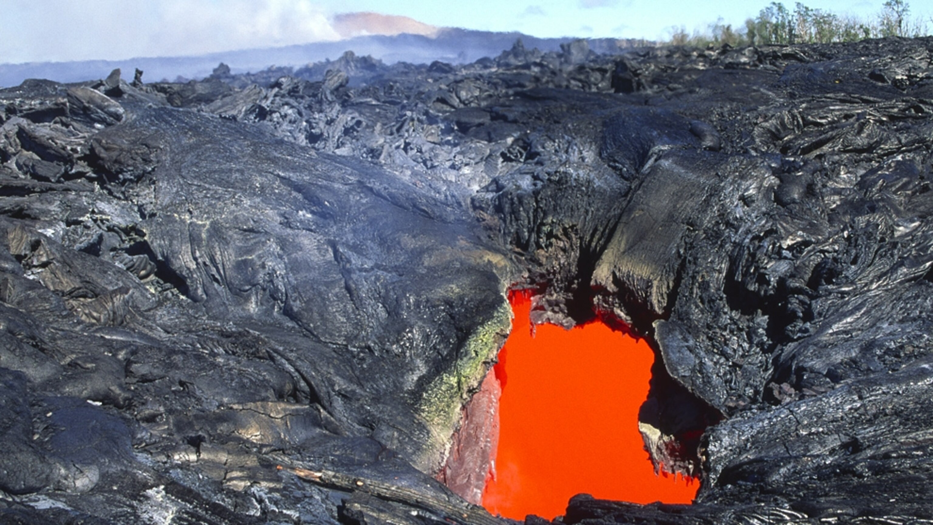 Magma Chamber Surprisingly Close to Hawaii's Surface? | National