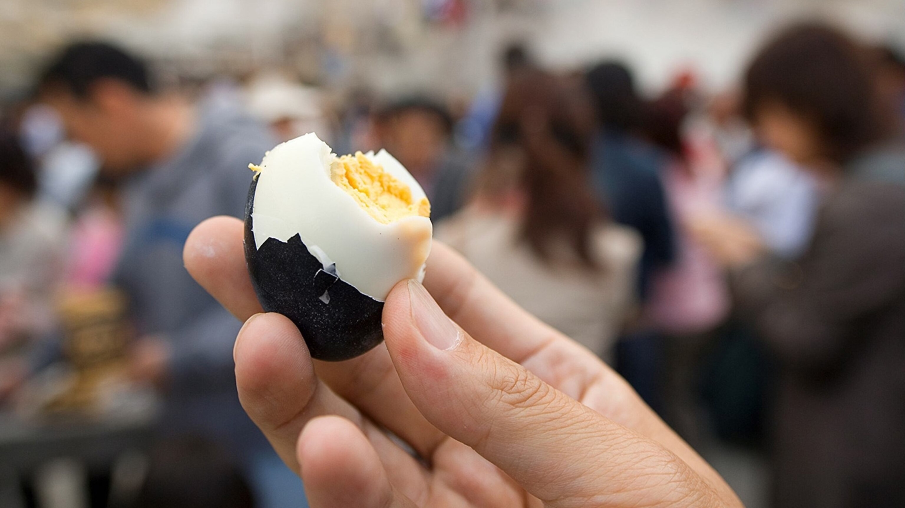 Japan's famed black eggs promise 7 extra years of life | National