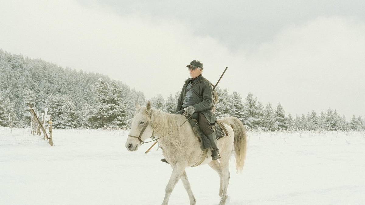 This doctor braves mountains by horseback and on foot to make house calls - Vimarsana News
