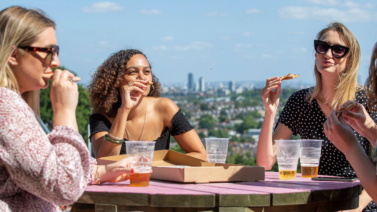 The 15 best bars and pubs in London for outdoor drinks