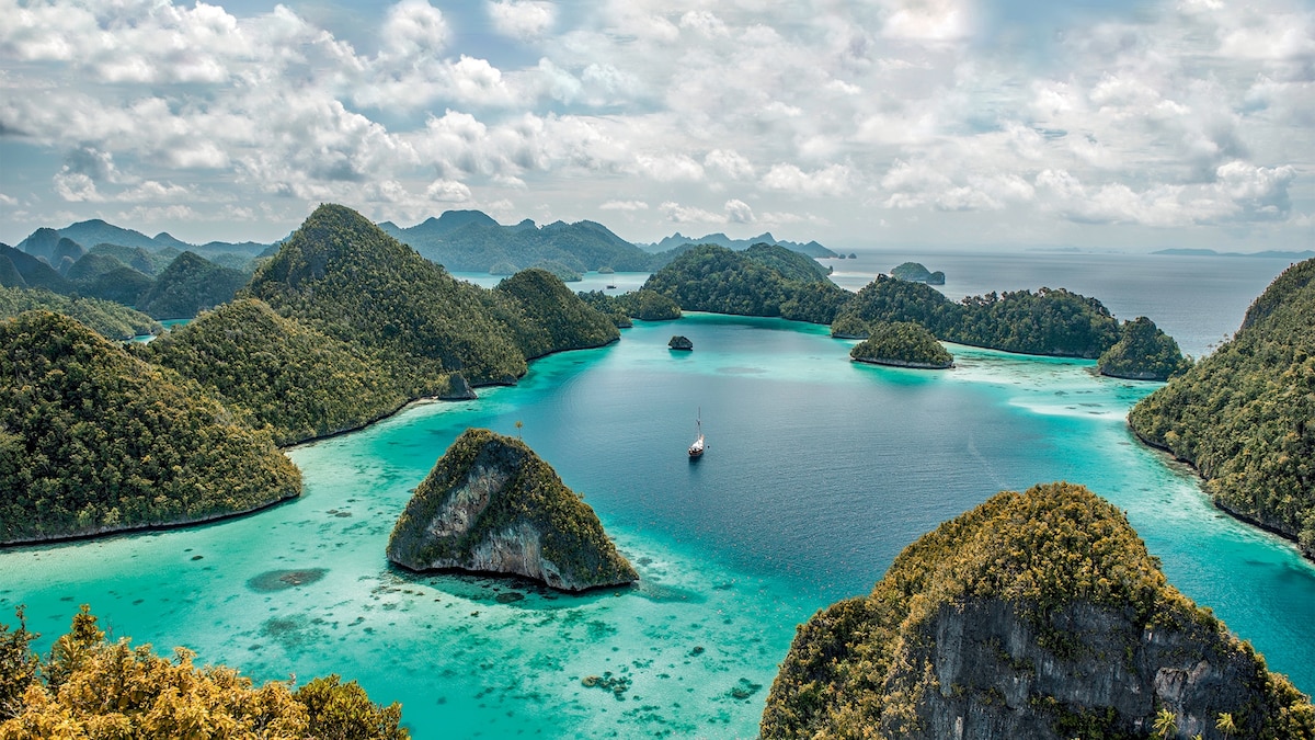 These are the top 25 islands islands to visit by boat in 2025