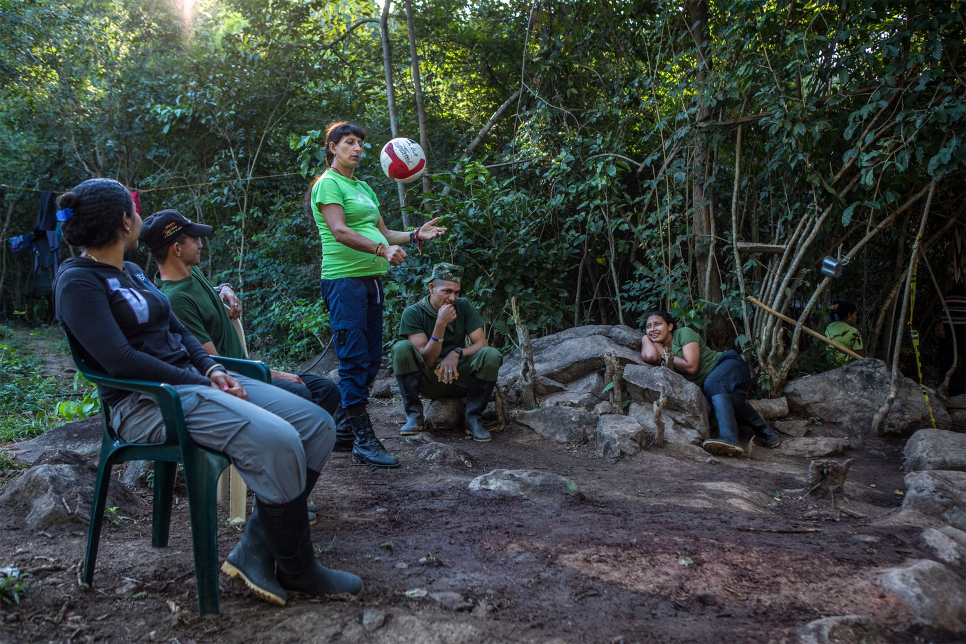 a pregnant FARC fighter