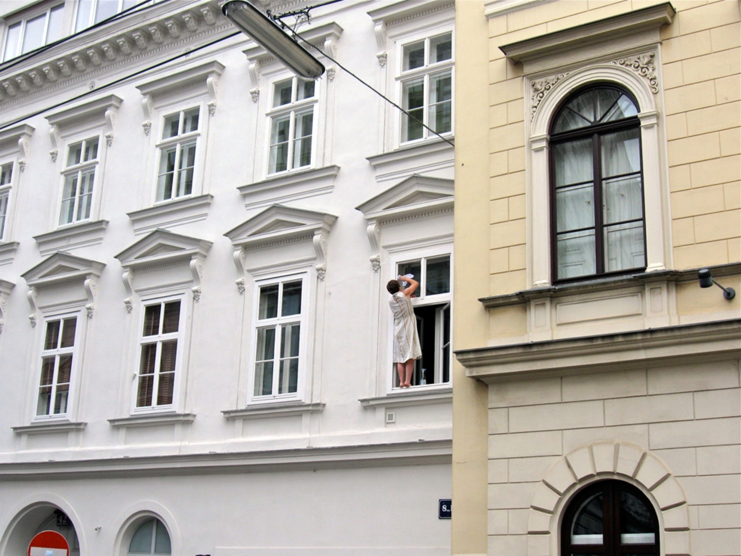 Window washer in Vienna, Austria