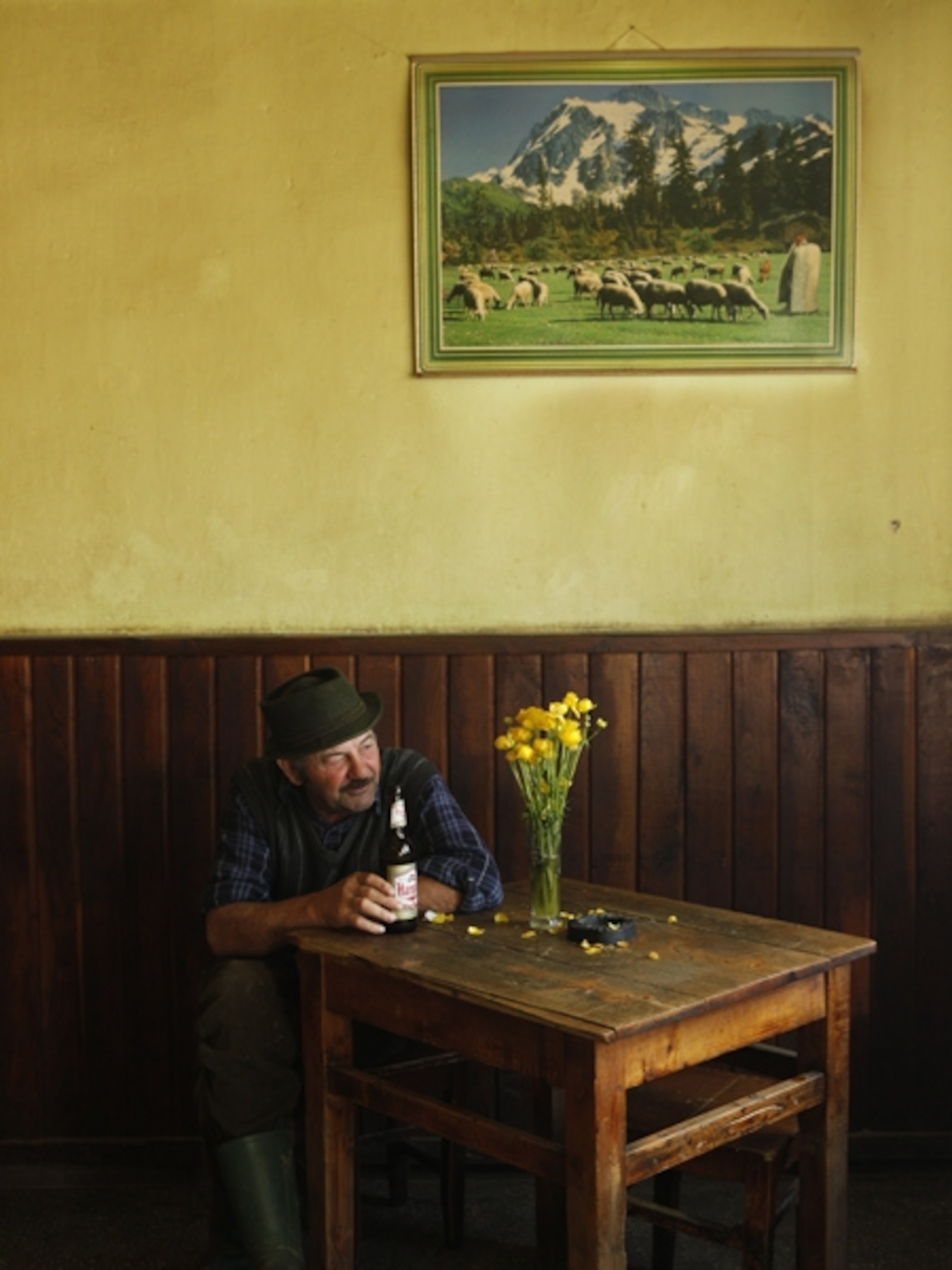 Pub in Szarazajta, Transylvania