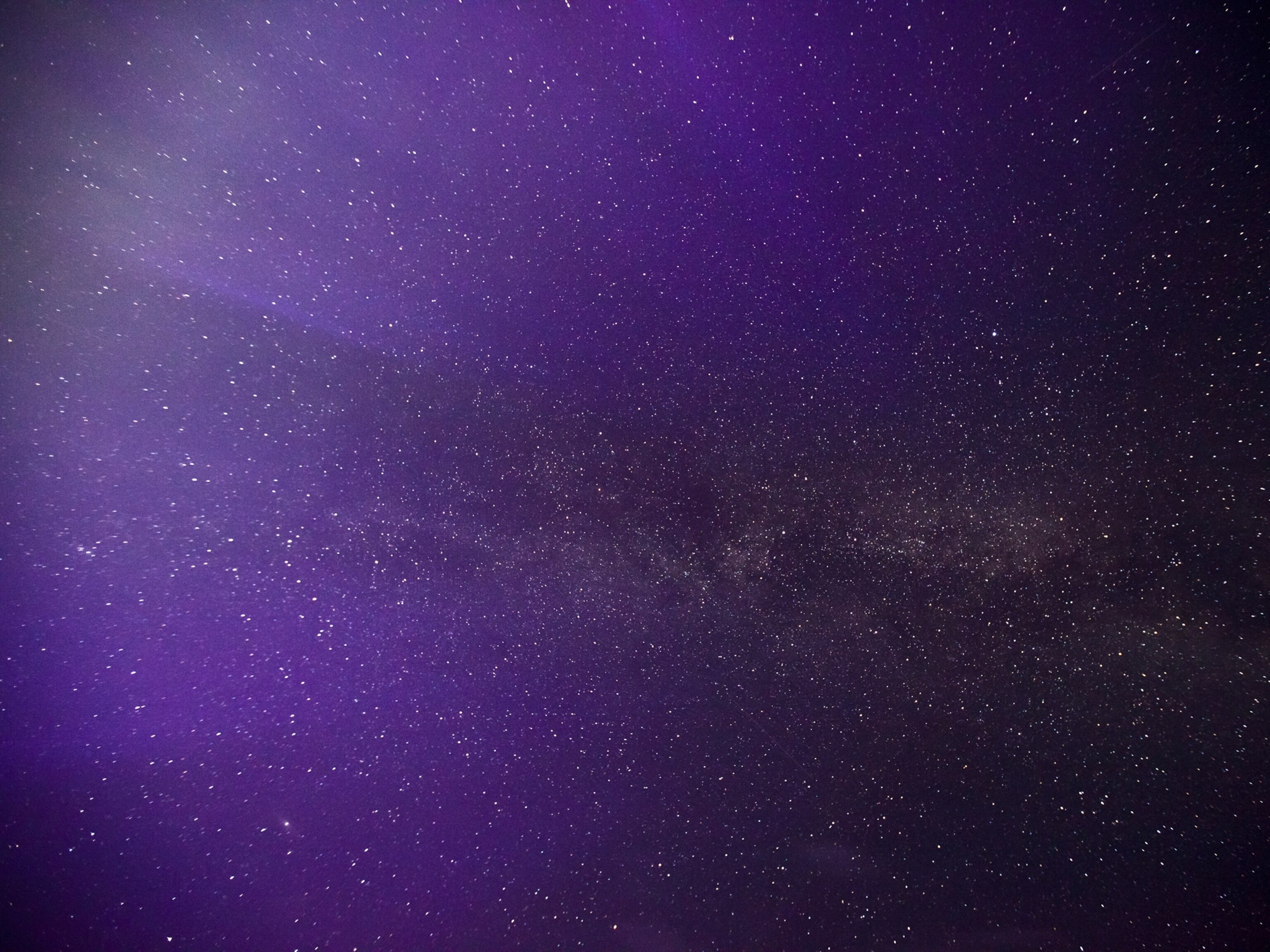 Aurora picture: northern lights and the Milky Way