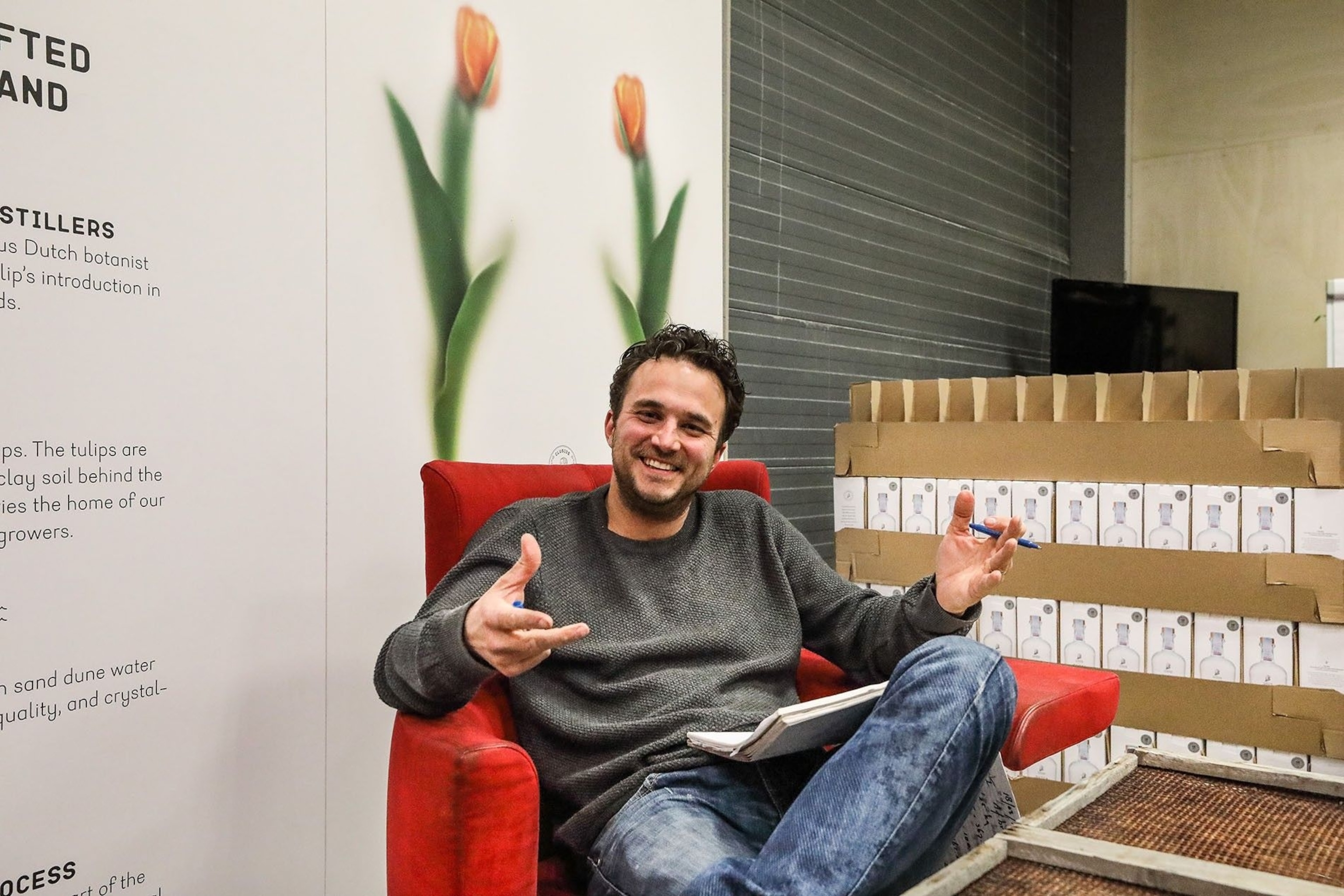 In 2014, Joris and his cousin, Bart Bouter, founded the Clusius Craft Distillers.