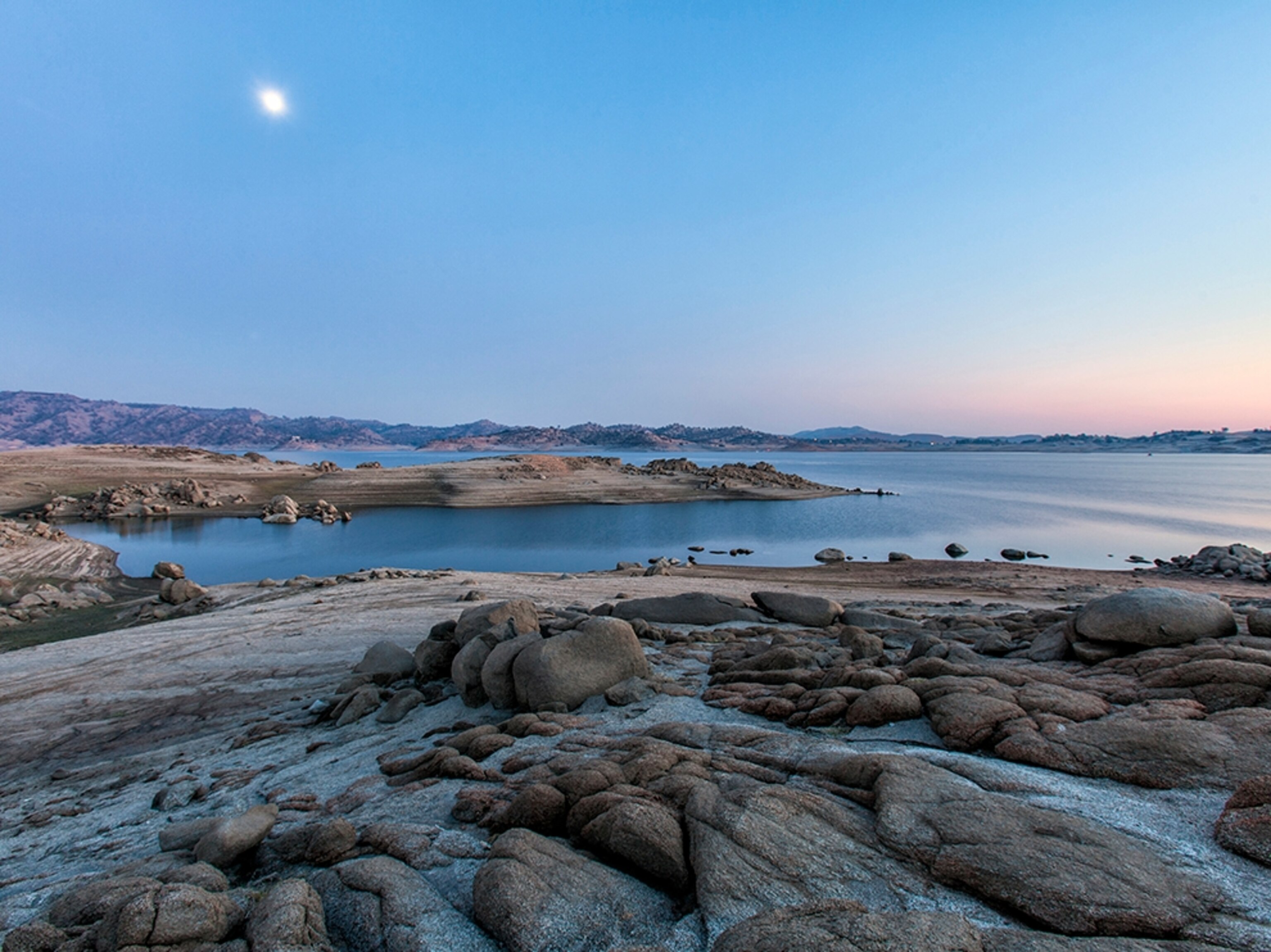 Millerton Lake and Friant Dam, a drought-stricken reservoir