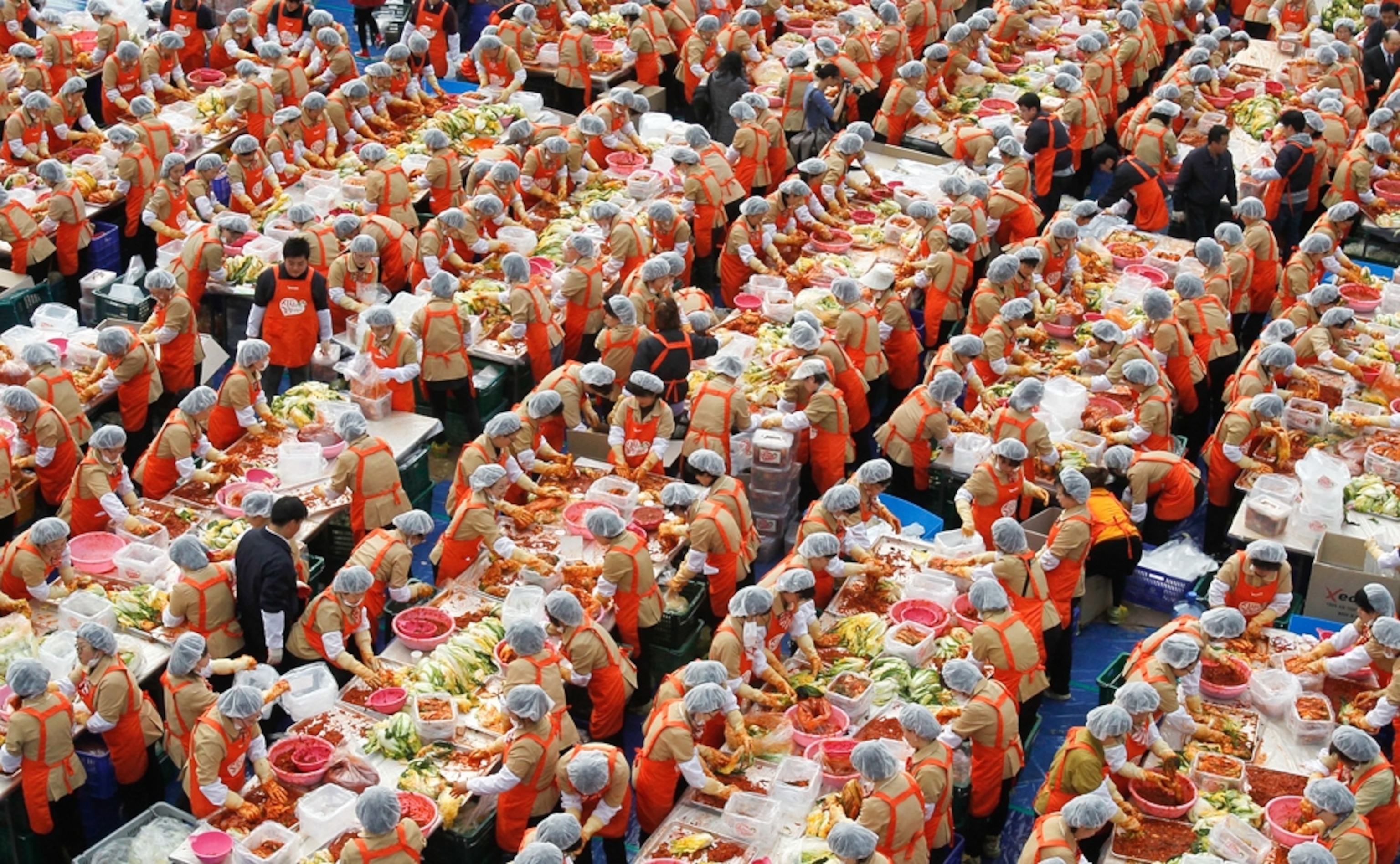 South Korea picture: kimchi preparation in Seoul -- for best pictures of November photo gallery