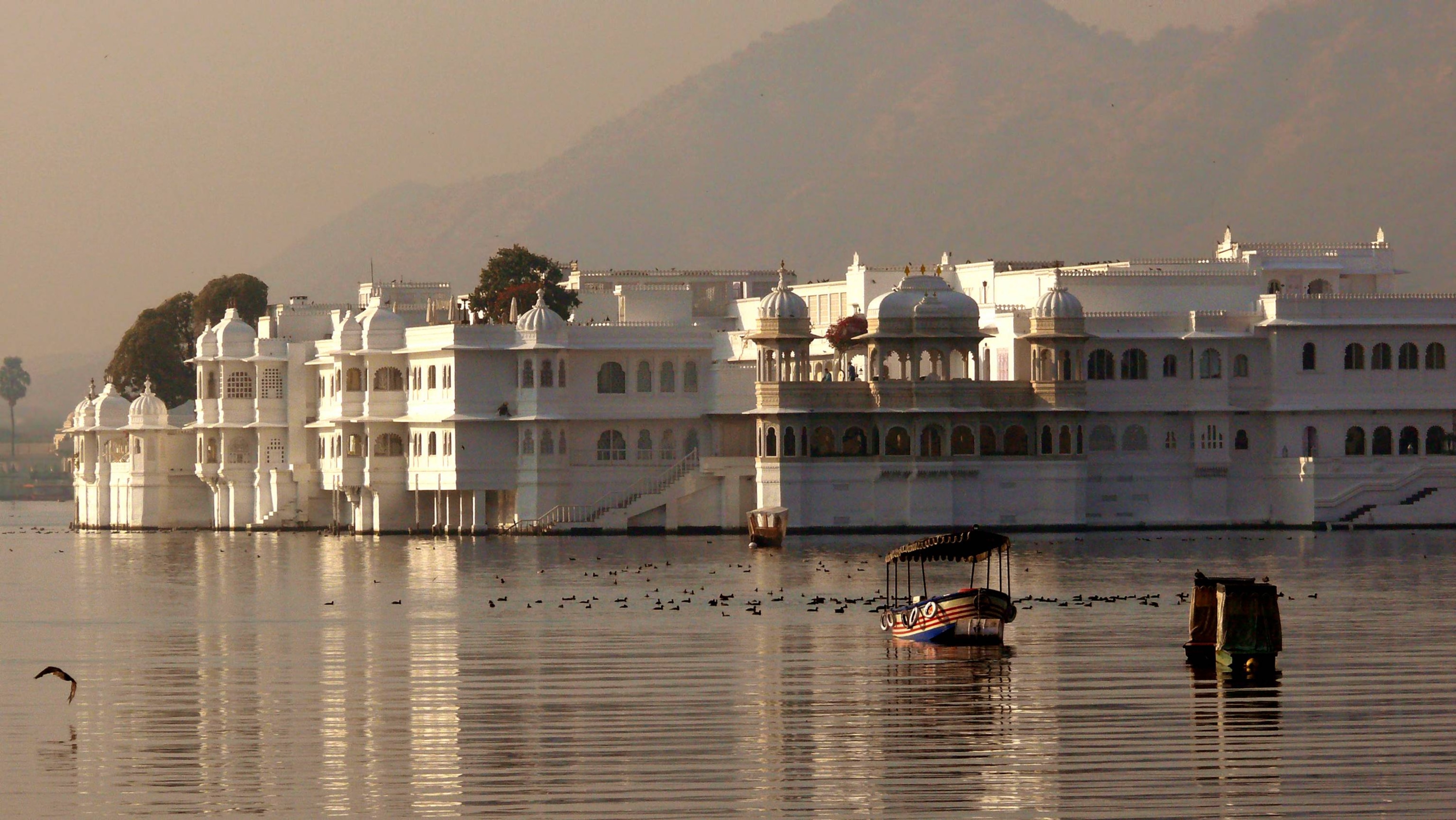 Jag Niwas Island on Lake Pichola India