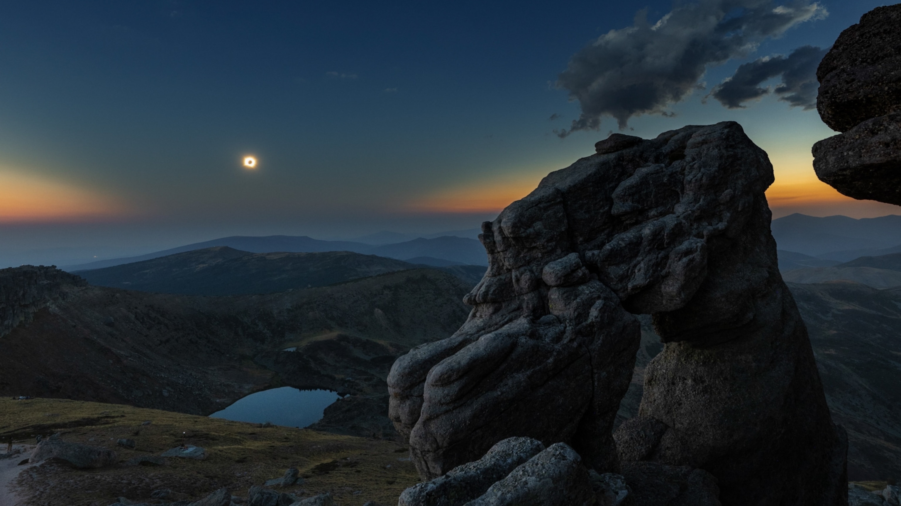 How a Nat Geo Photographer Captured the Total Solar Eclipse