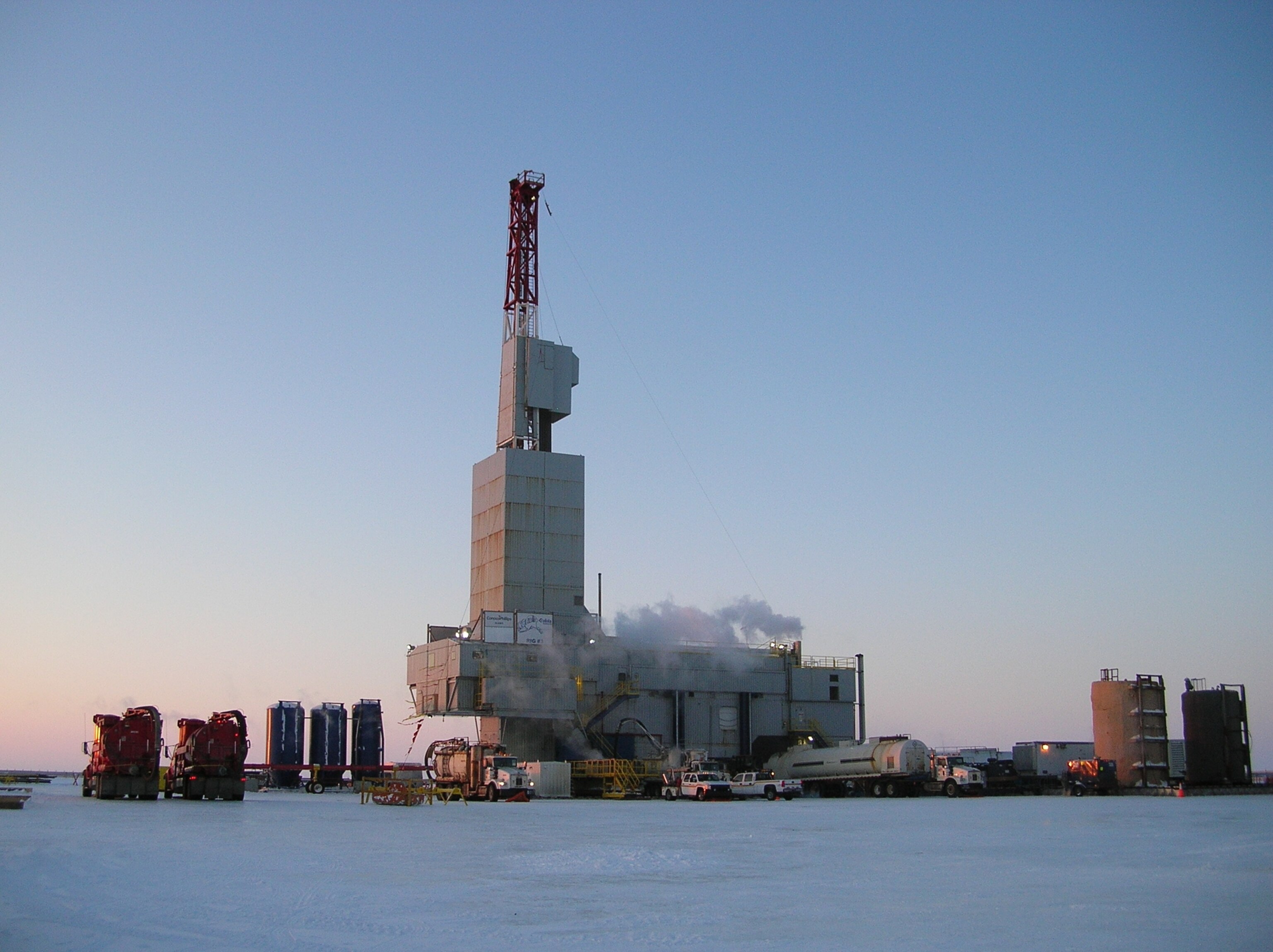 drilling rig at site of methane hydrate field experiment on Alaska’s North Slope.