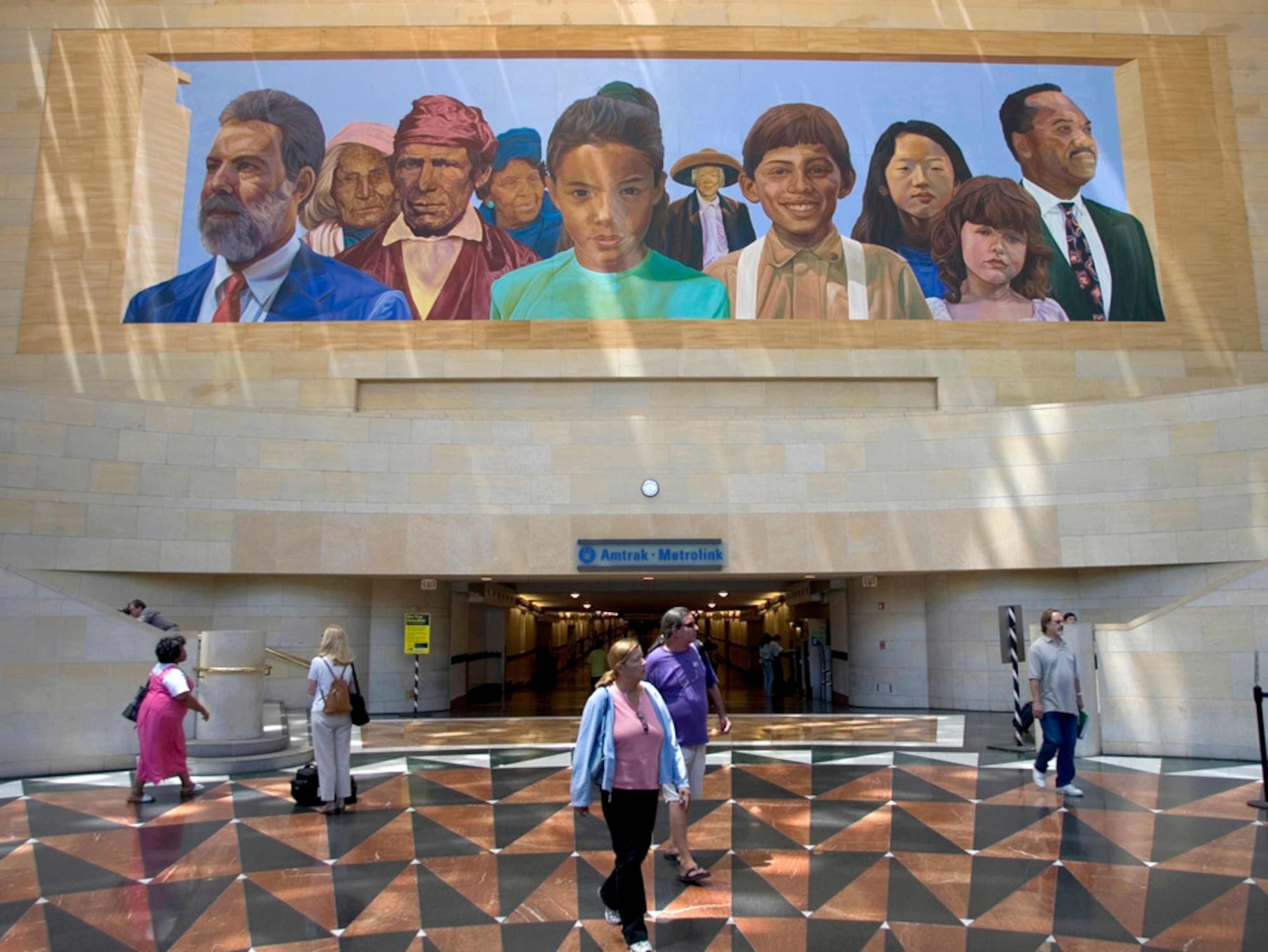 Metro commuters at Union Station