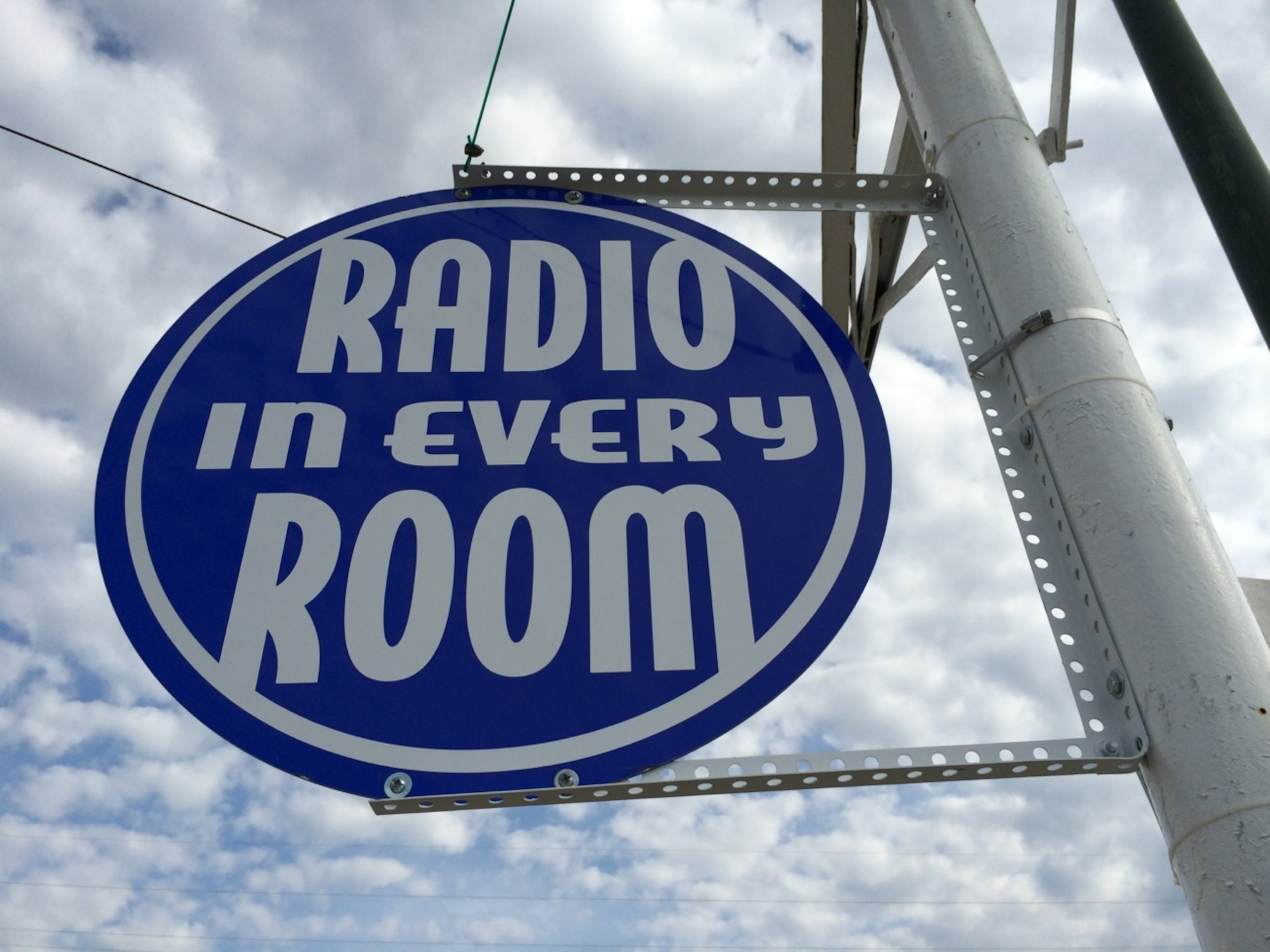 A sign from the past, Boots Court Motel still advertises a radio in every room--a real luxury back in 1949. (Photo by Andrew Evans, National Geographic Travel)