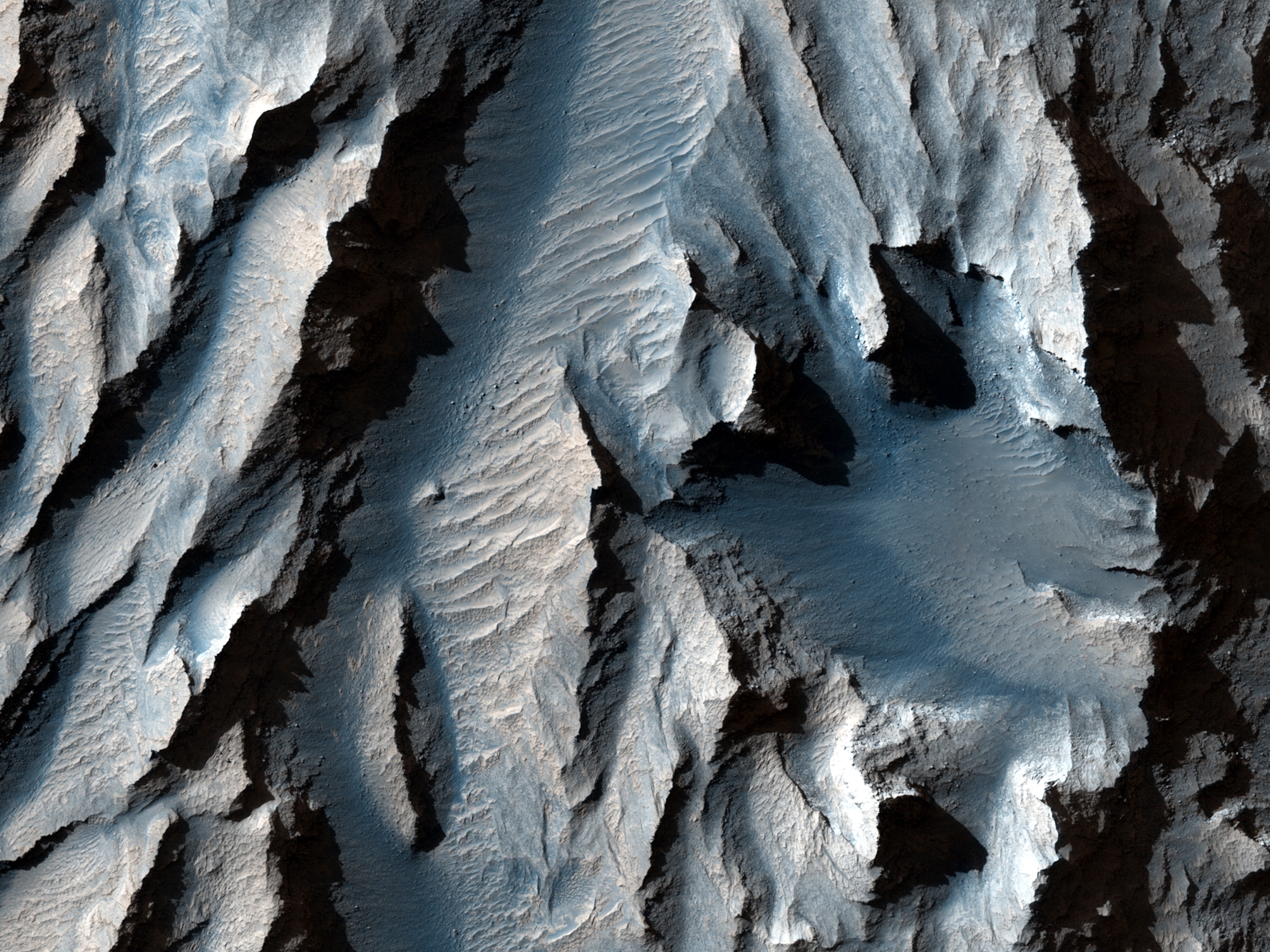 Tithonium Chasma
