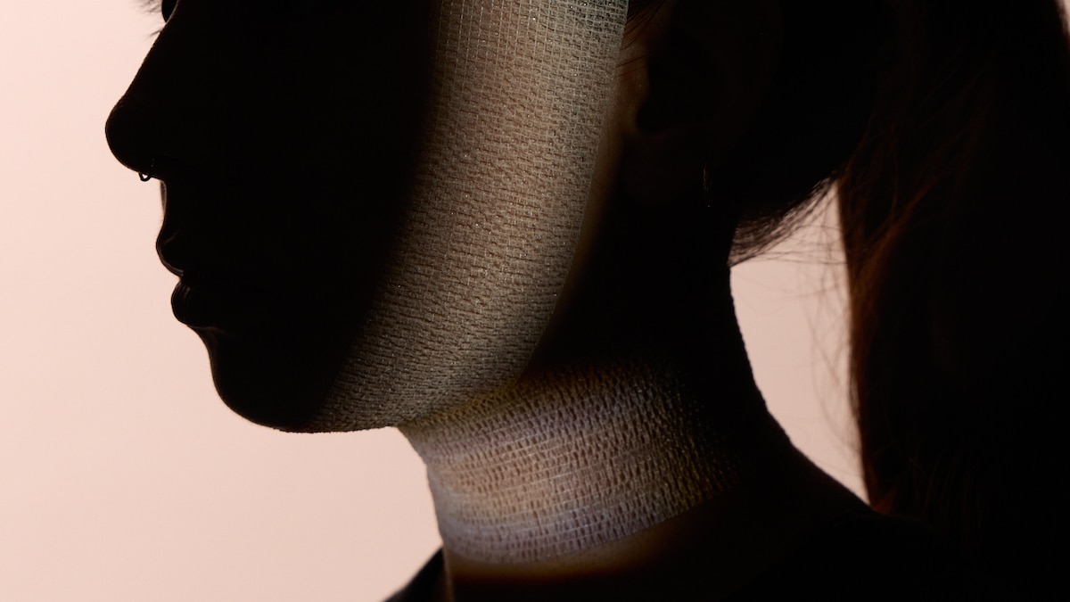Face wraps promise a snatched jawline—but do they really work ...
