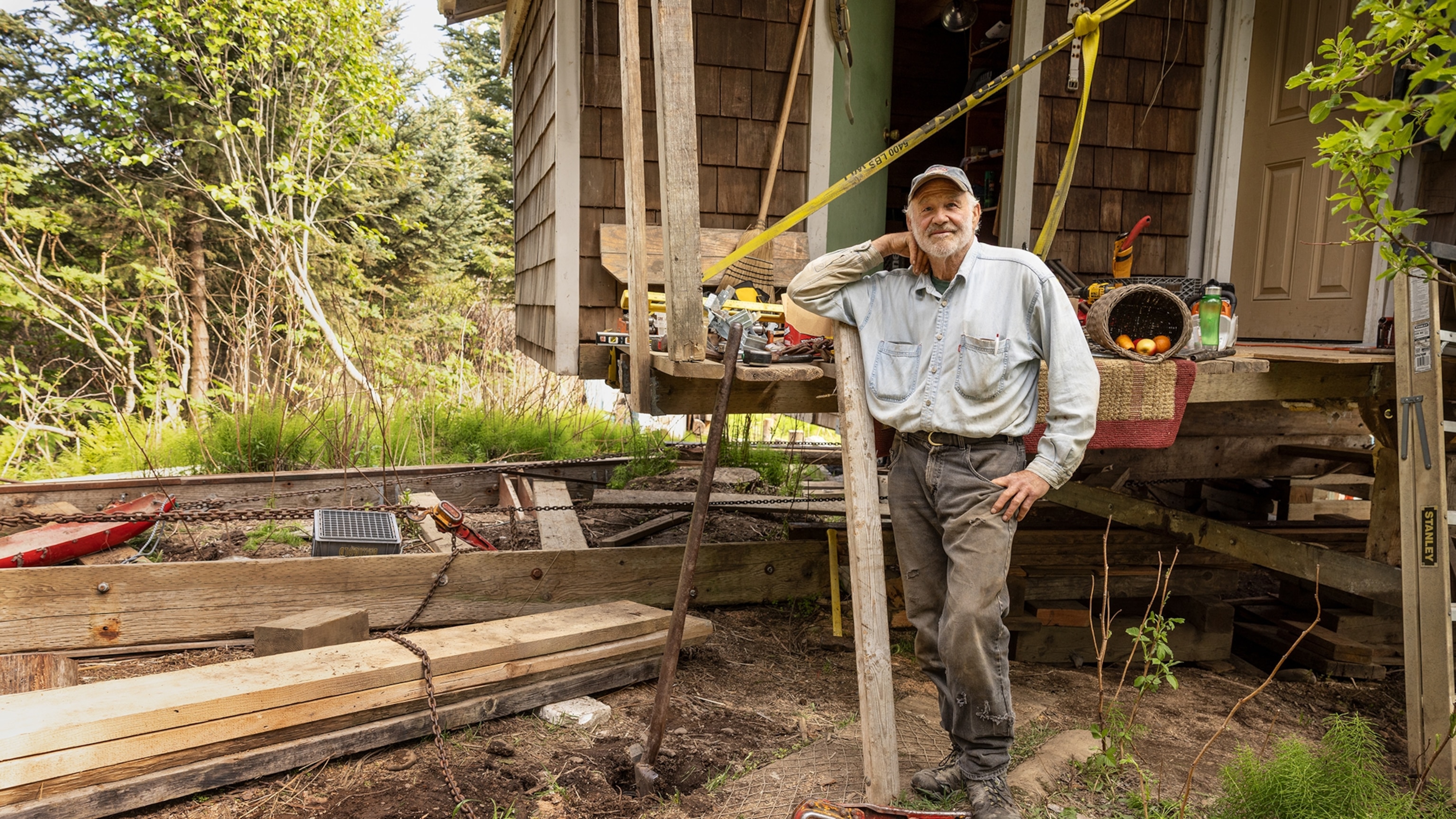 The Alaska Man Saving His House Inch by Inch From a Cliff