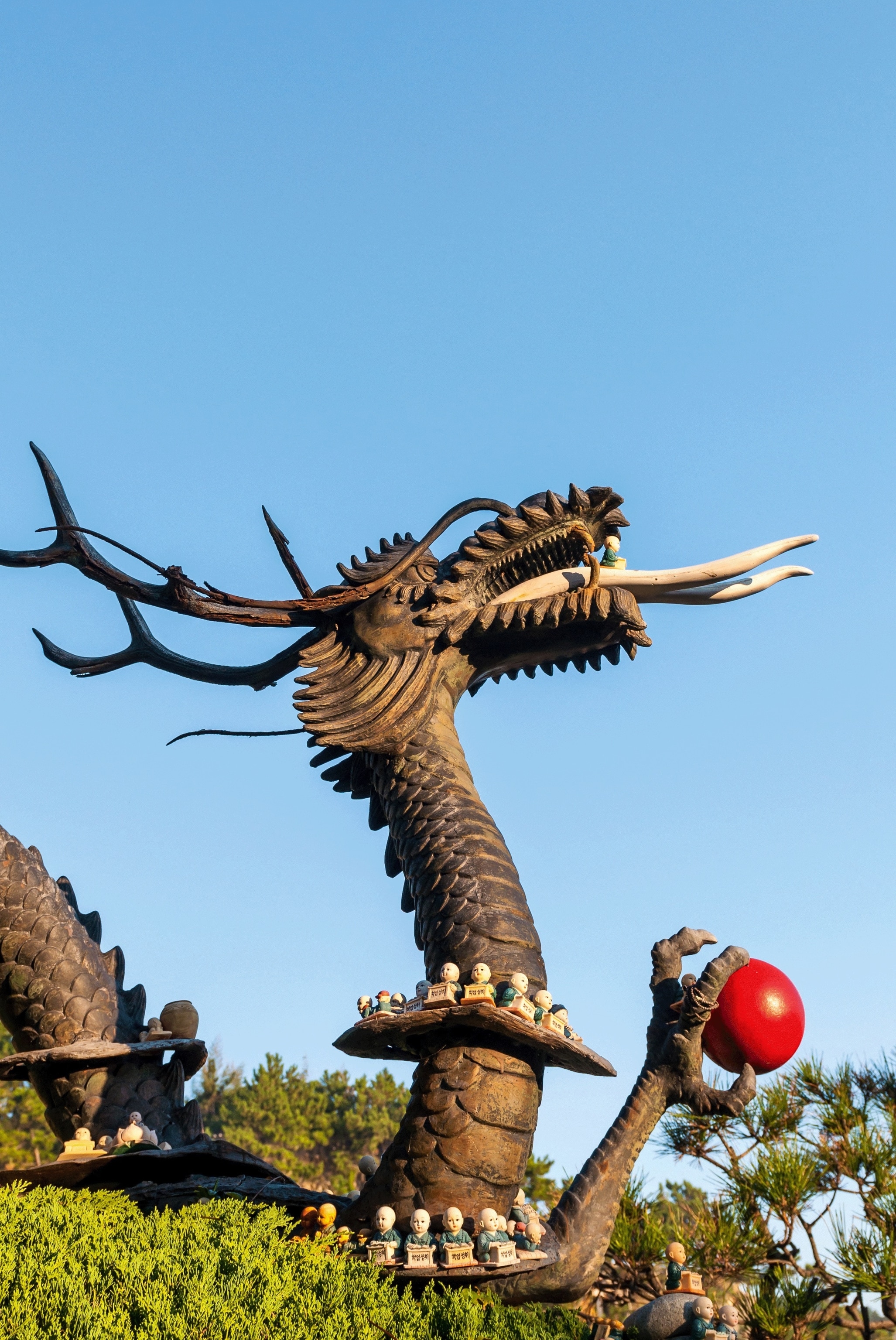 Dragon statue at Haedong Yonggunsa temple.