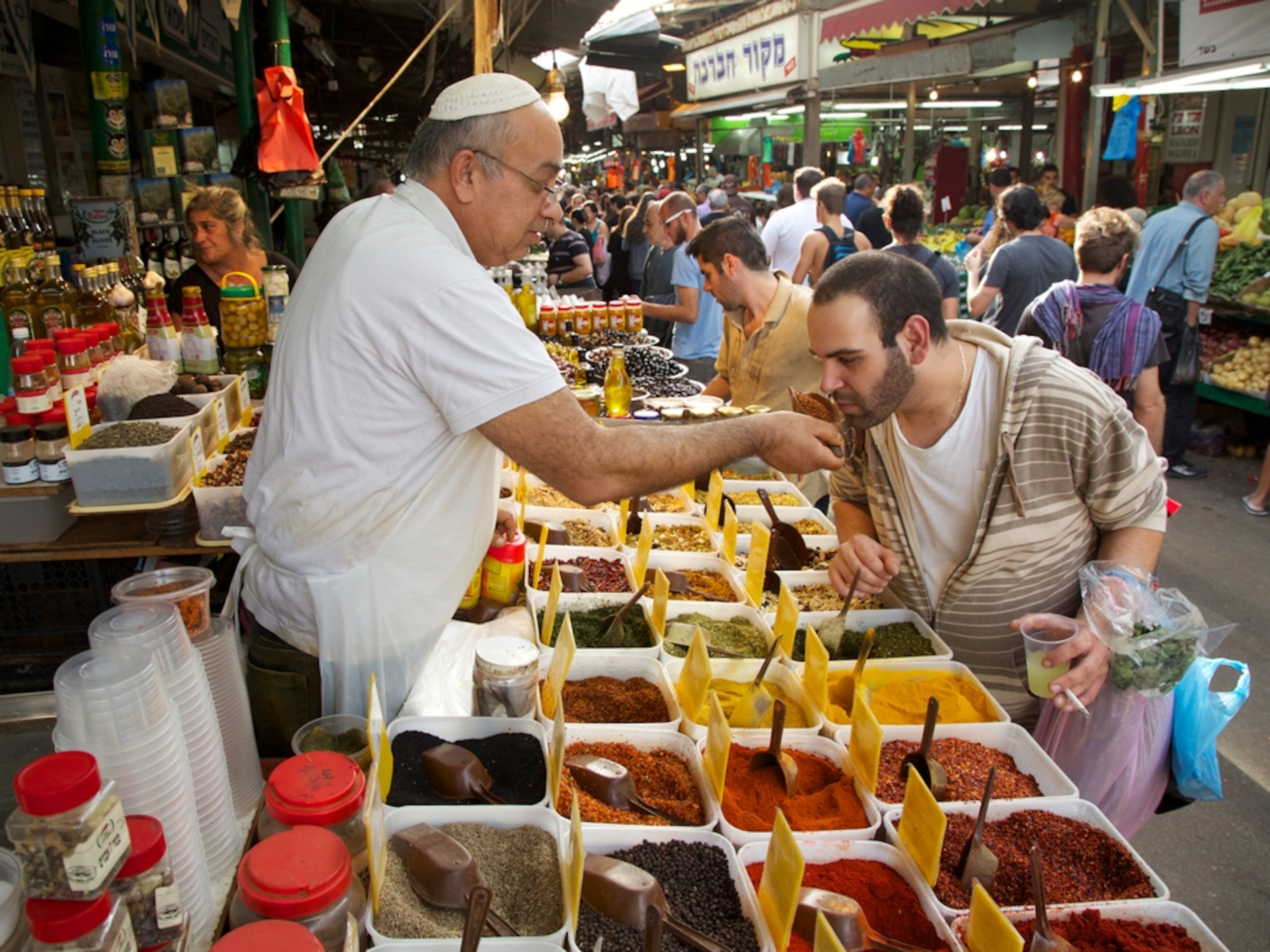 spice market in Tel Aviv