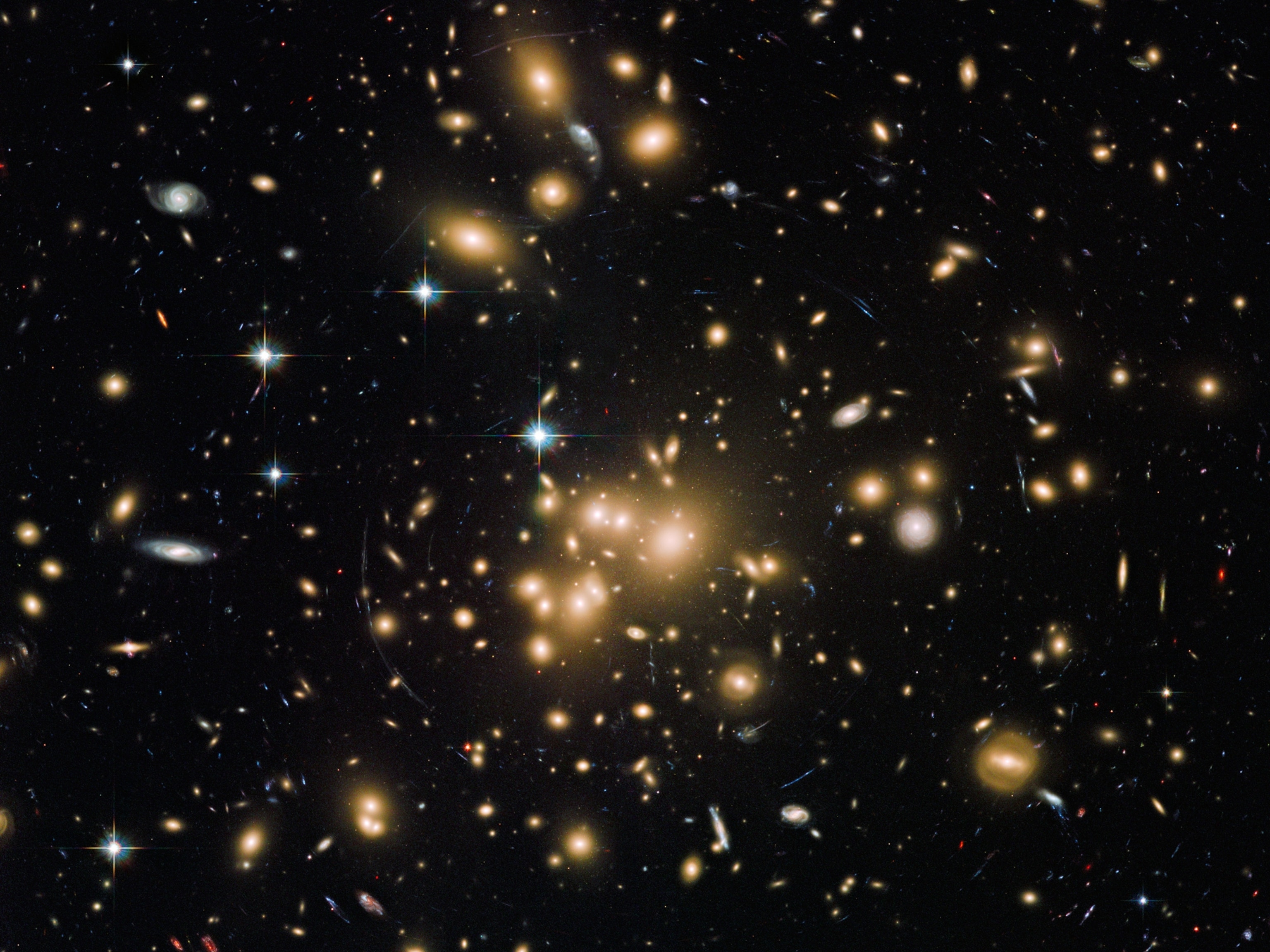 Week in Space 262 - Picture of a giant cluster of galaxies more than 2 billion light years away